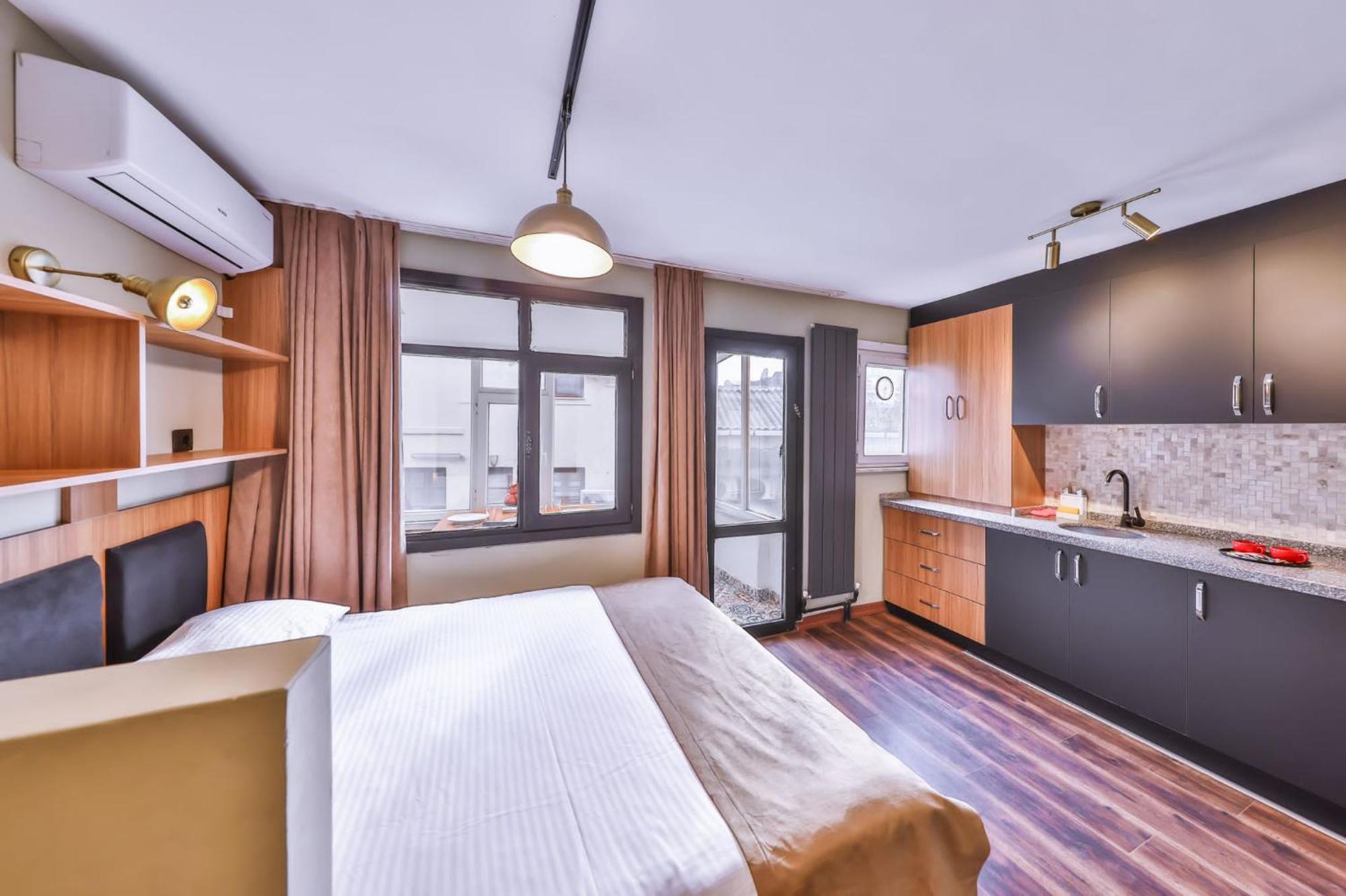 Ongalata Hotel *