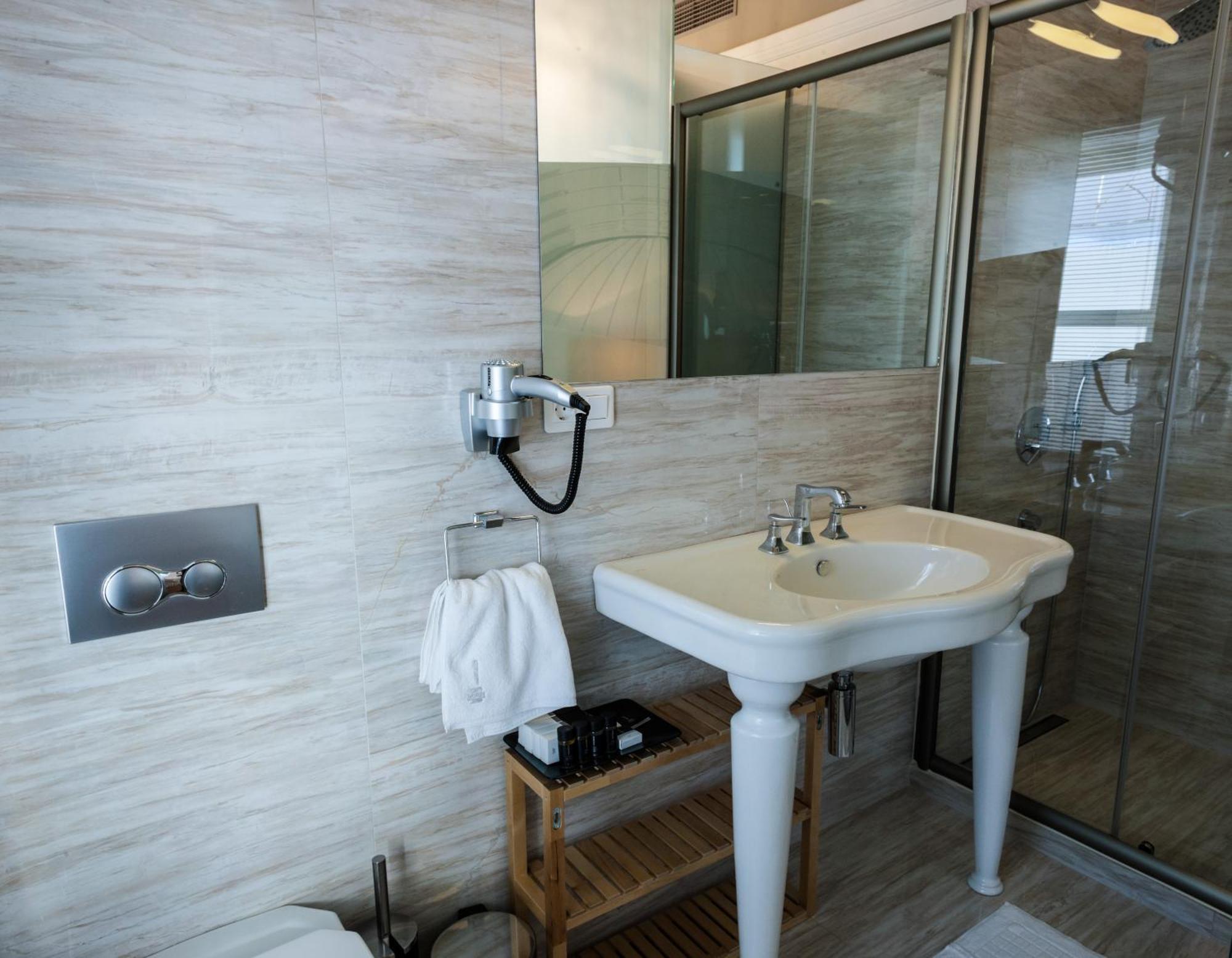 Pino Otel İstanbul