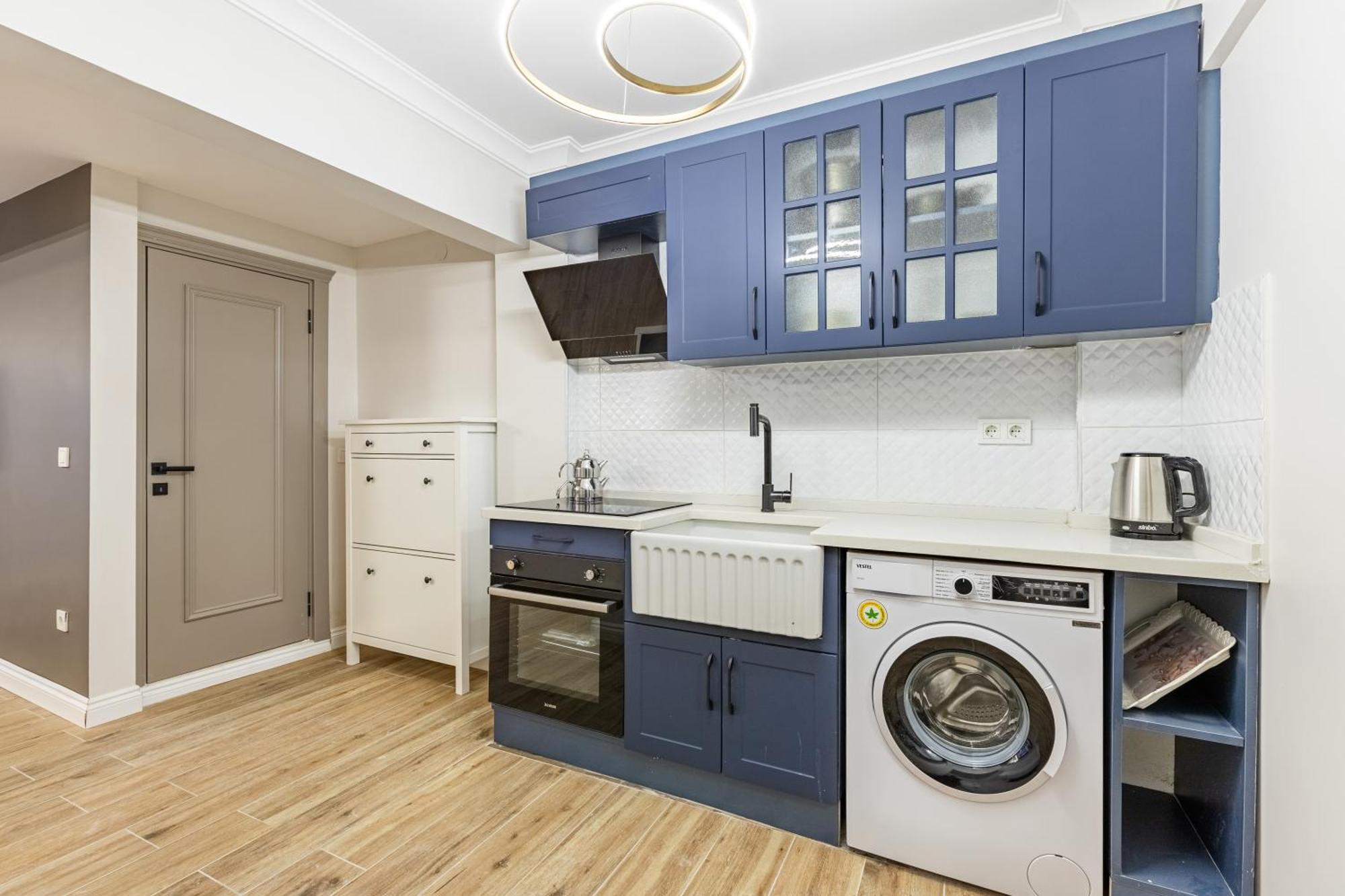 Kiztasi Apartments-orange And Blue Apartment *
