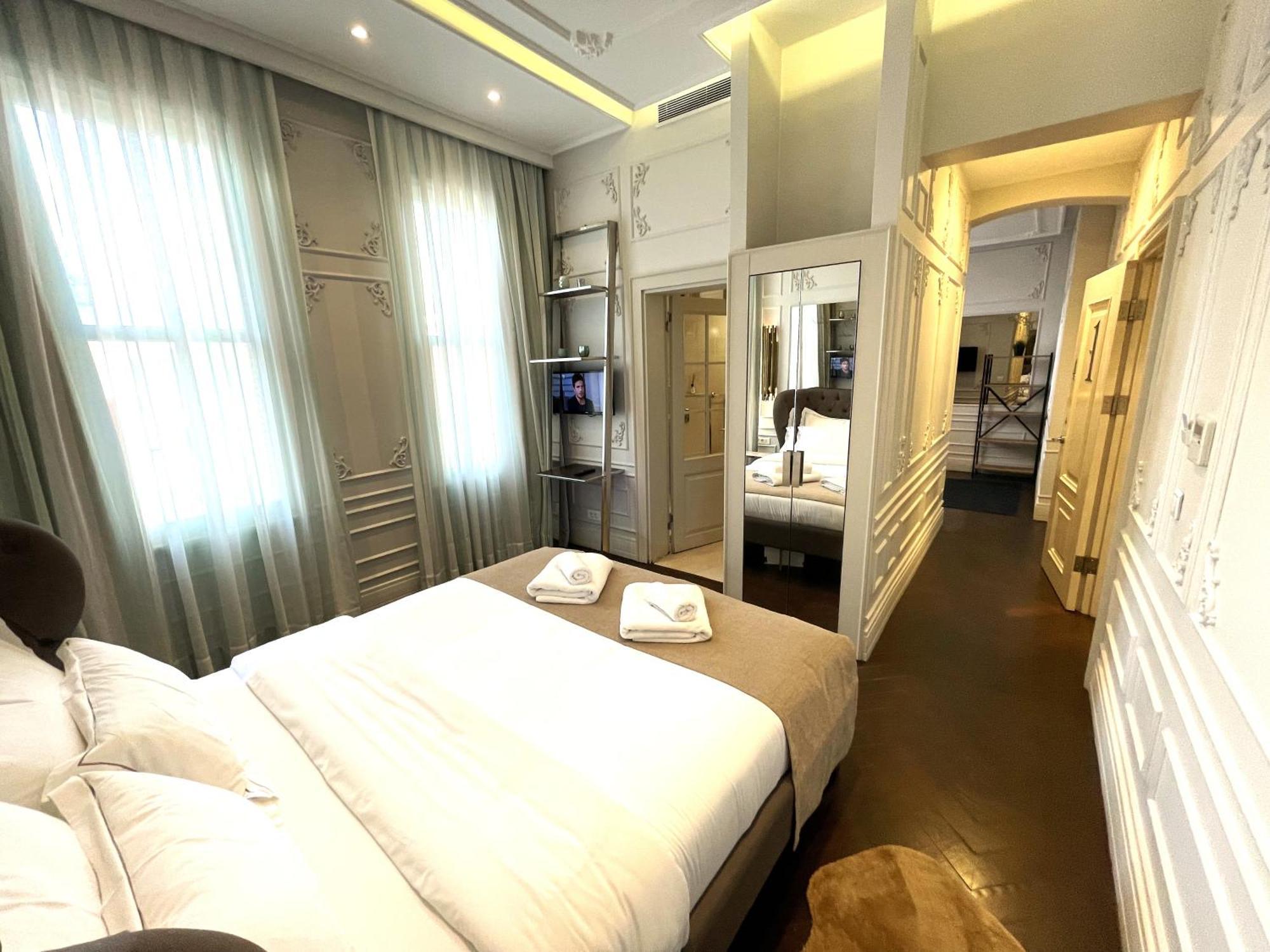 Fuga Constantinidis Istanbul