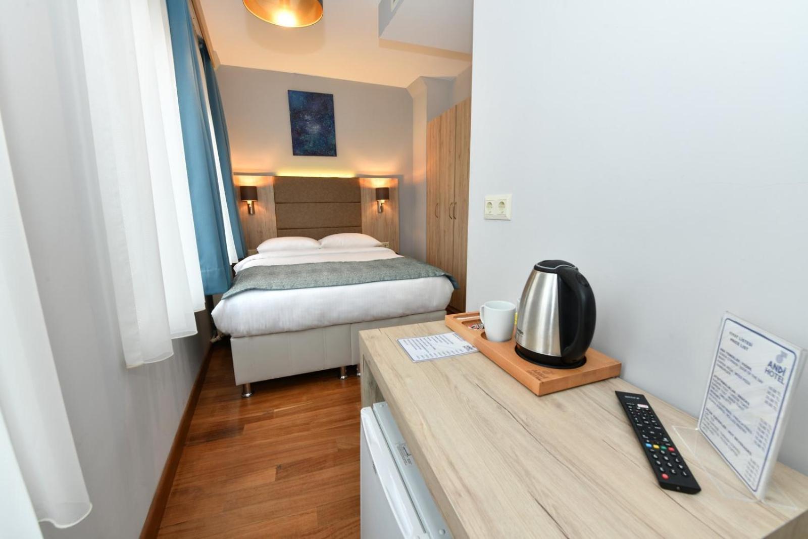 Andi Hotel
