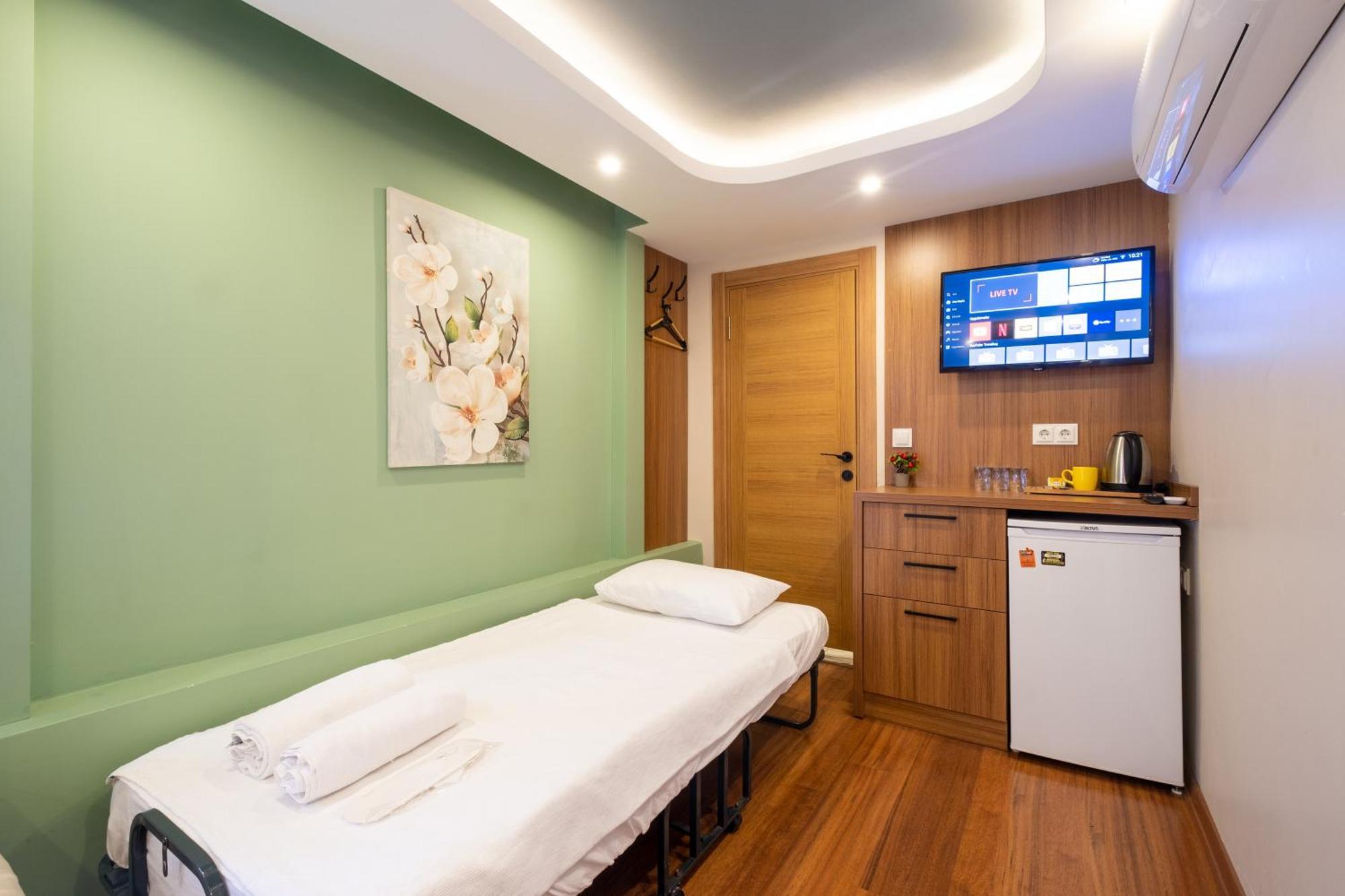 Istanbulites Hotel 3*
