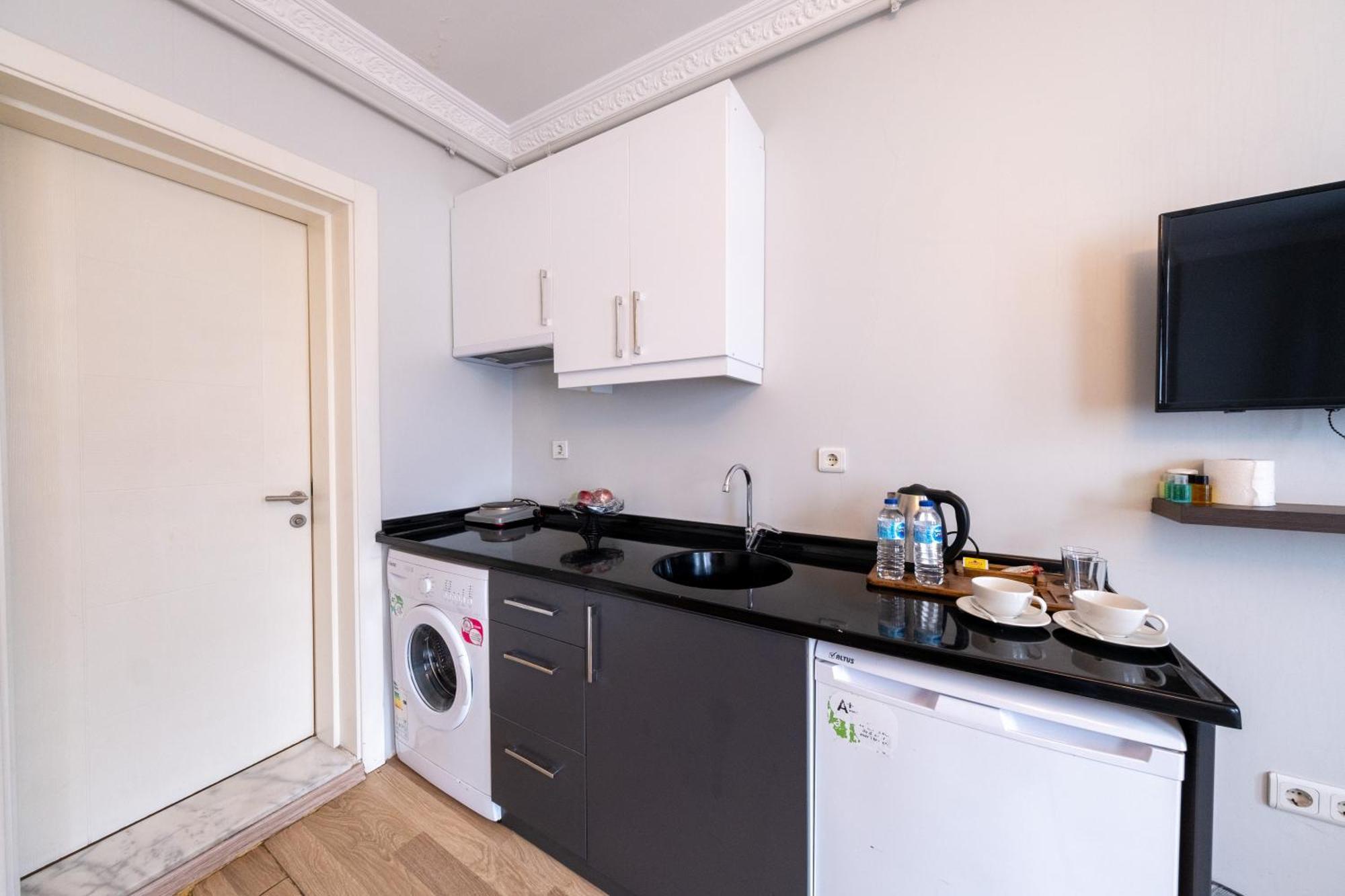 The Luxury Frame Suites