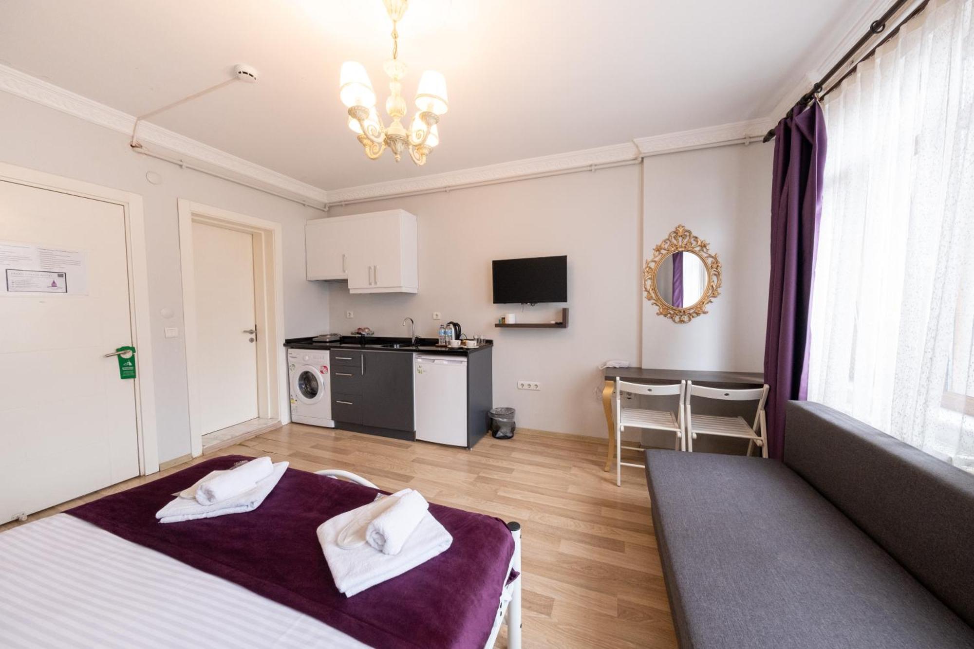 The Luxury Frame Suites Hotel *