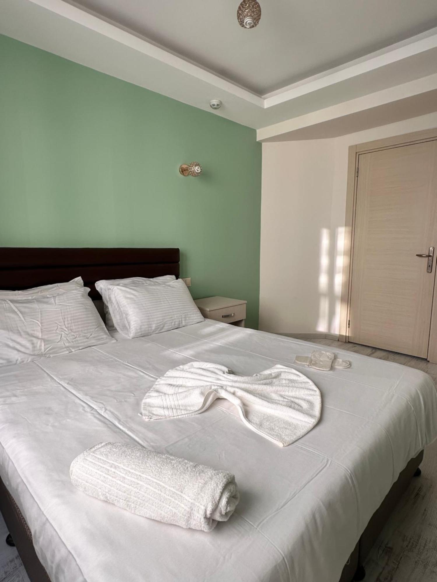 Magnolia Hause With Terrace 200 Meters From Taksim *