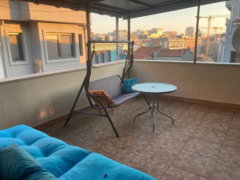 Magnolia Hause With Terrace 200 Meters From Taksim Apartment *