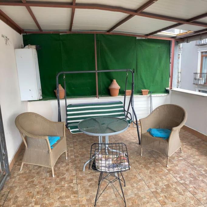 Apartment Magnolia Hause With Terrace 200 Meters From Taksim *