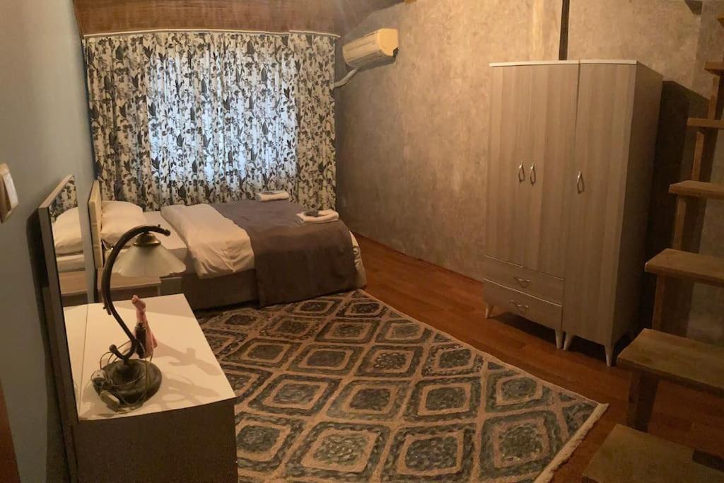 Apartment Magnolia Hause With Terrace 200 Meters From Taksim *