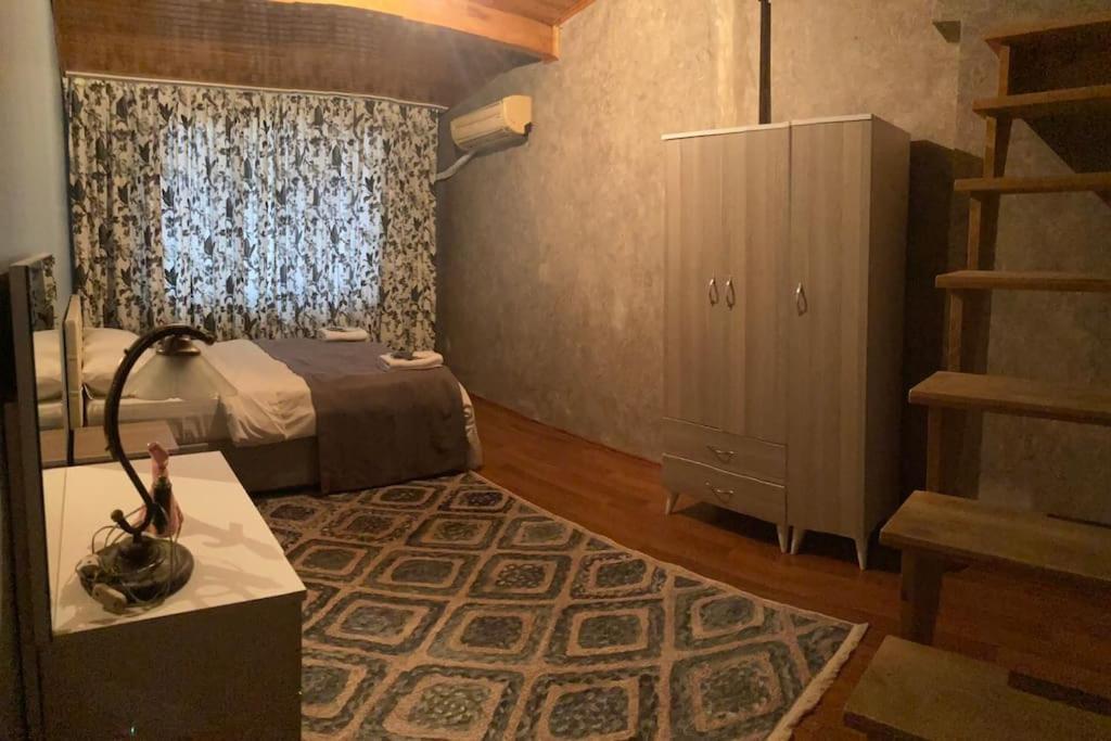 Magnolia Hause With Terrace 200 Meters From Taksim *