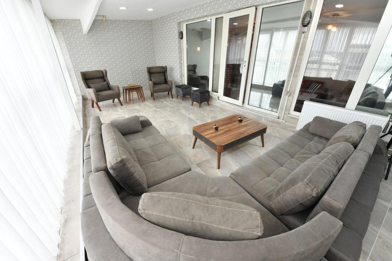 Apartment Dubleks 3-1 *