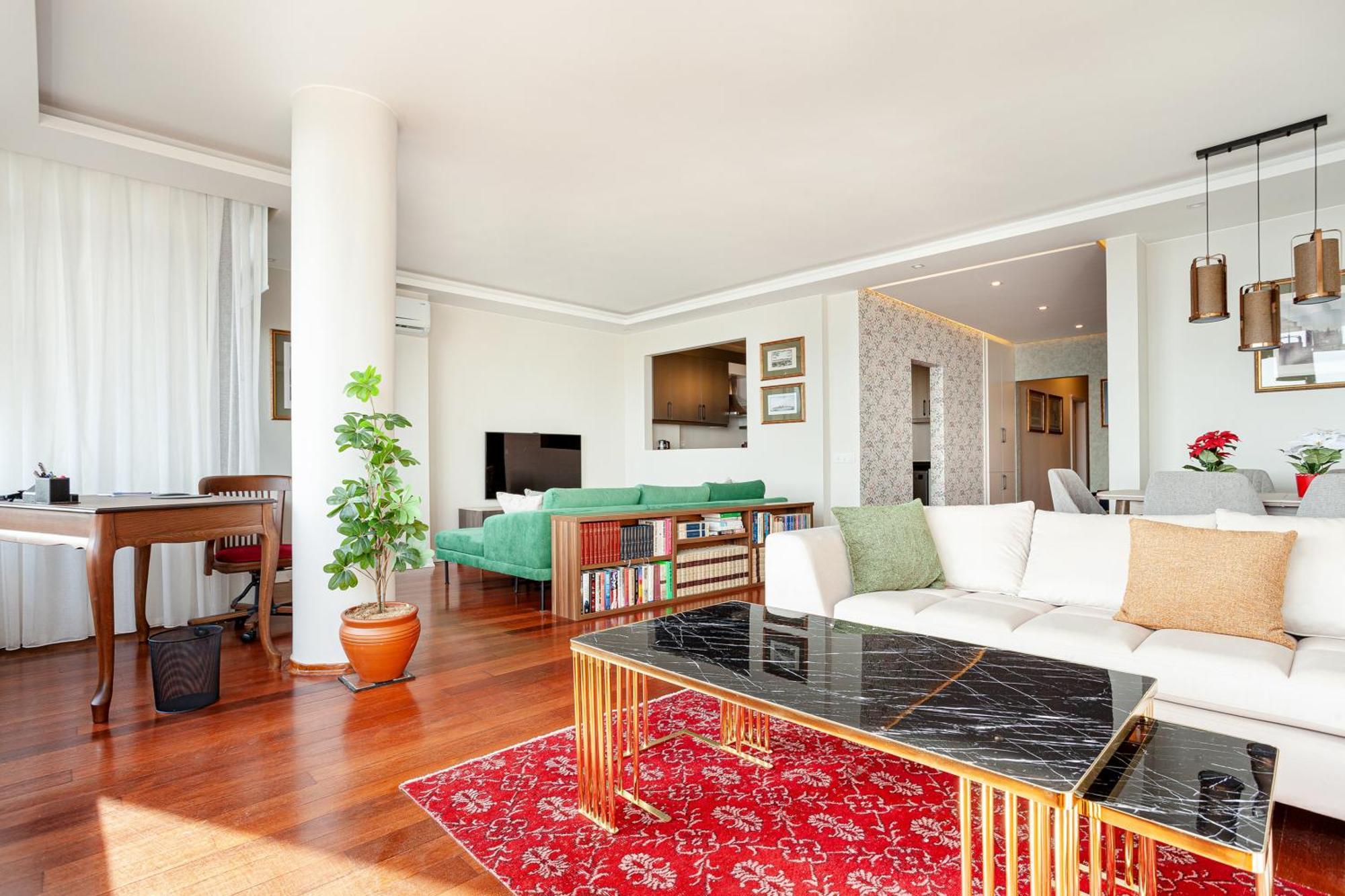 Signature Luxury At Galataport / Emre 09 Apartment *