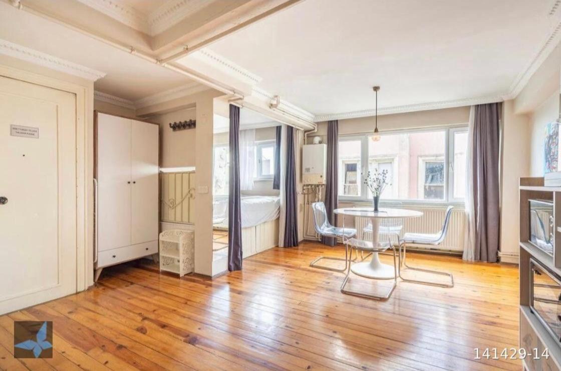 Apartment Taksim Funhouse *