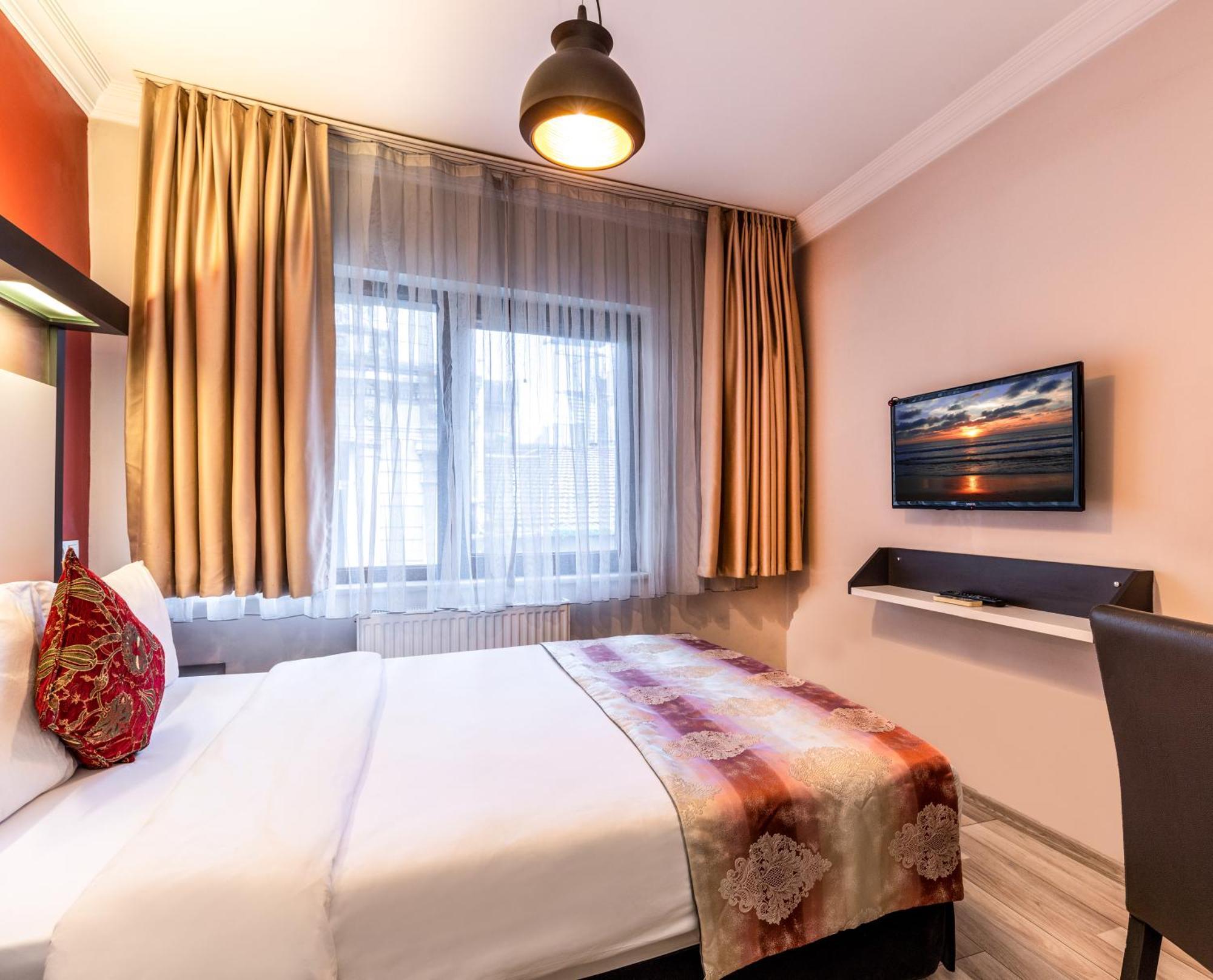 Otel Hotels And Suites Platine İstanbul