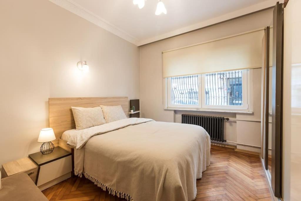 Luxury & Spacious 1br Near Cvk Bosphrous Taksim Istanbul