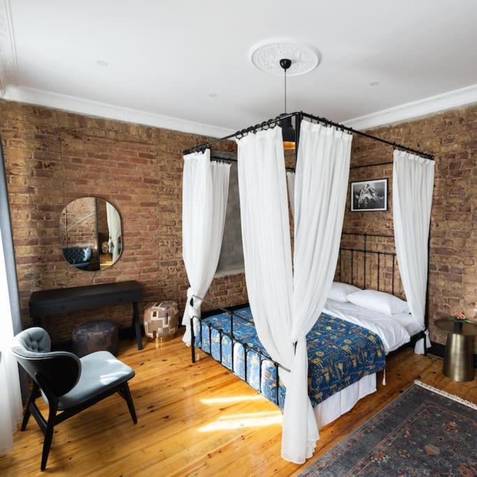 Apartment Beyoglu'nda 4+1 Ferah, Manzarali Tarihi Istanbul