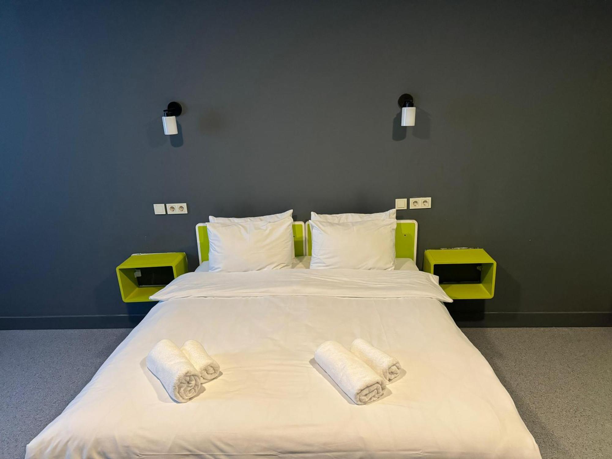 Hotel Aderans *