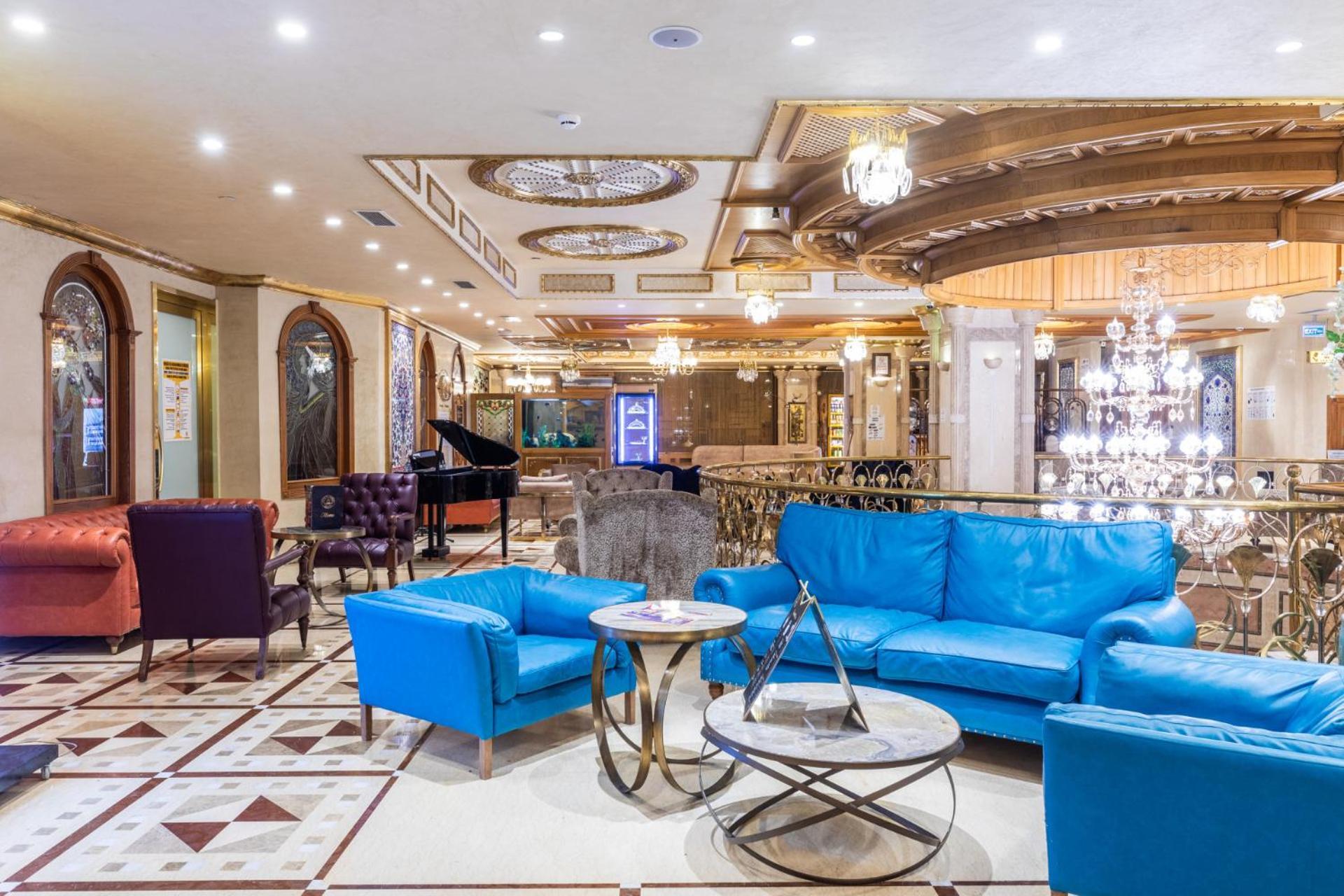 Wyndham Old Hotel 5*