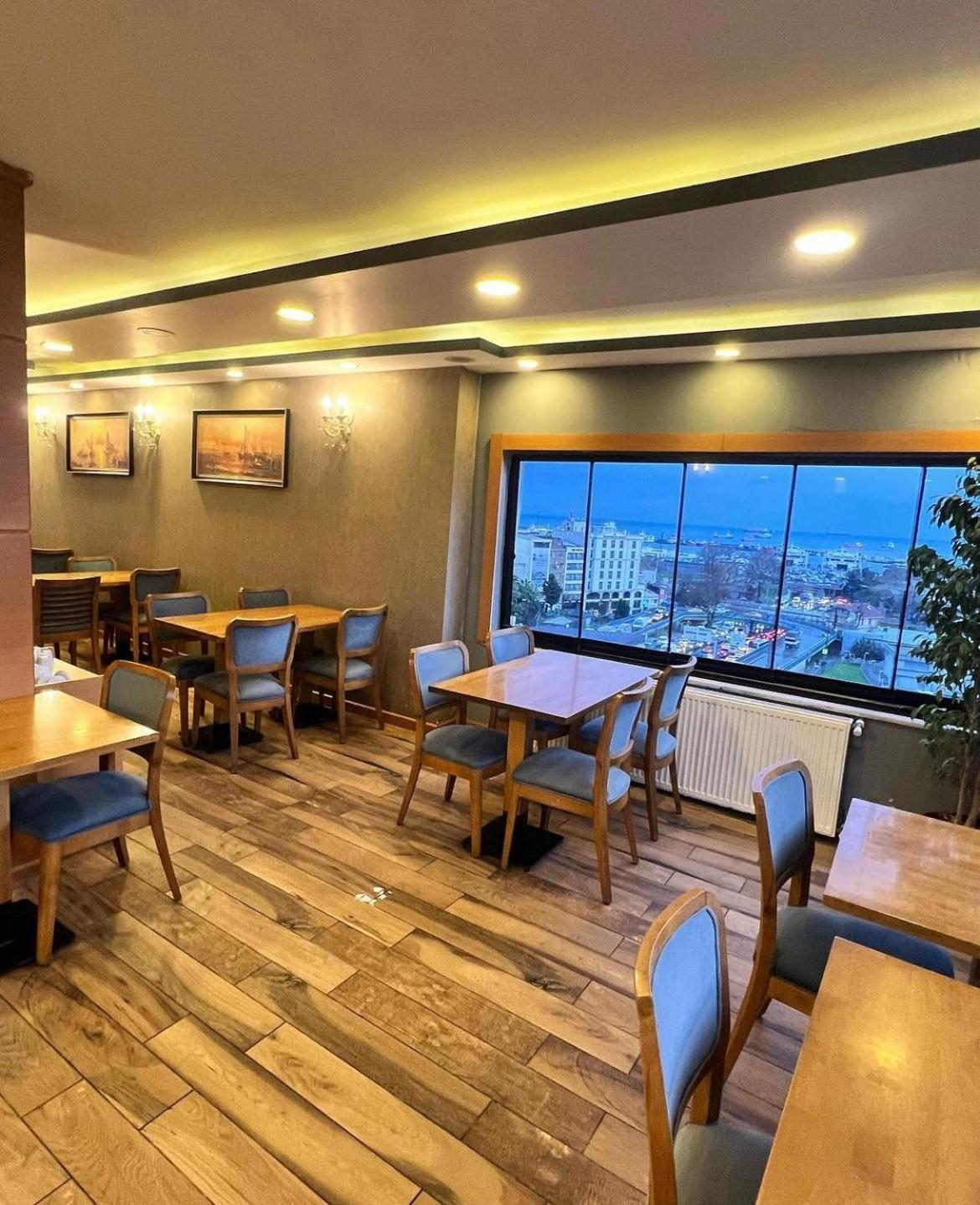 Marmara Place Old Hotel Istanbul