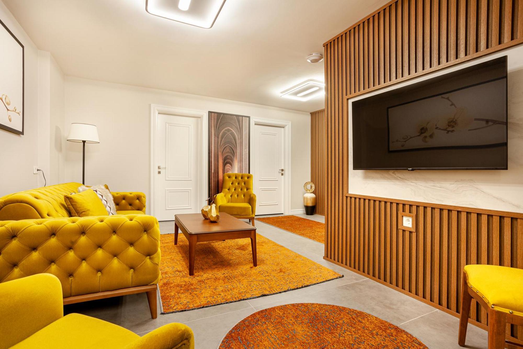 Bellavia Deluxe Apartment *