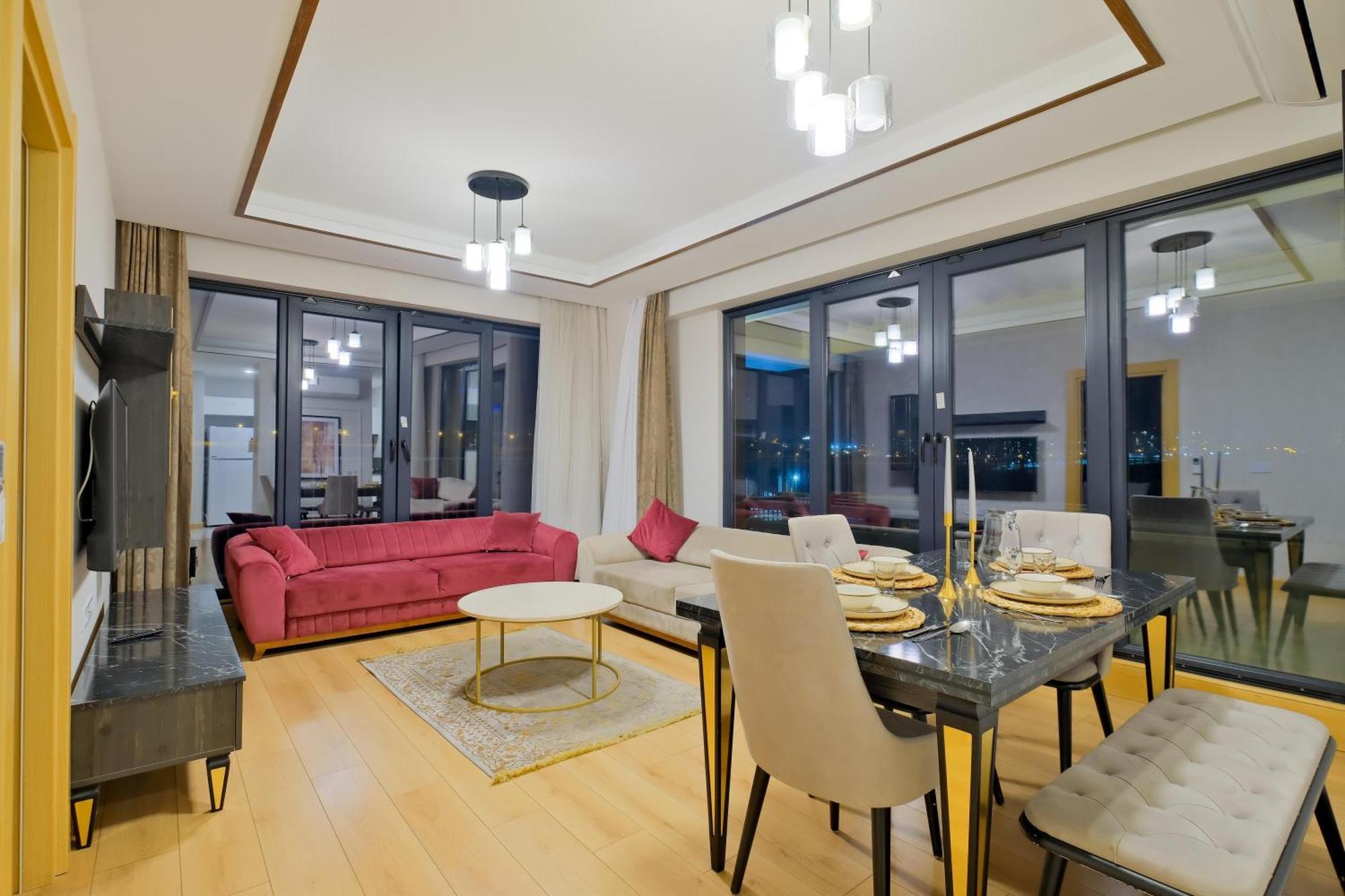 Grand Apartment