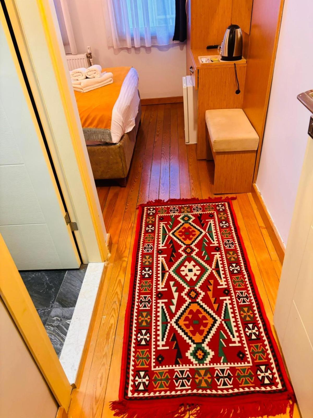 Lebon Hotel-special Class Hotel