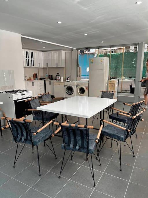 Apartment In A Digital Nomad House 102