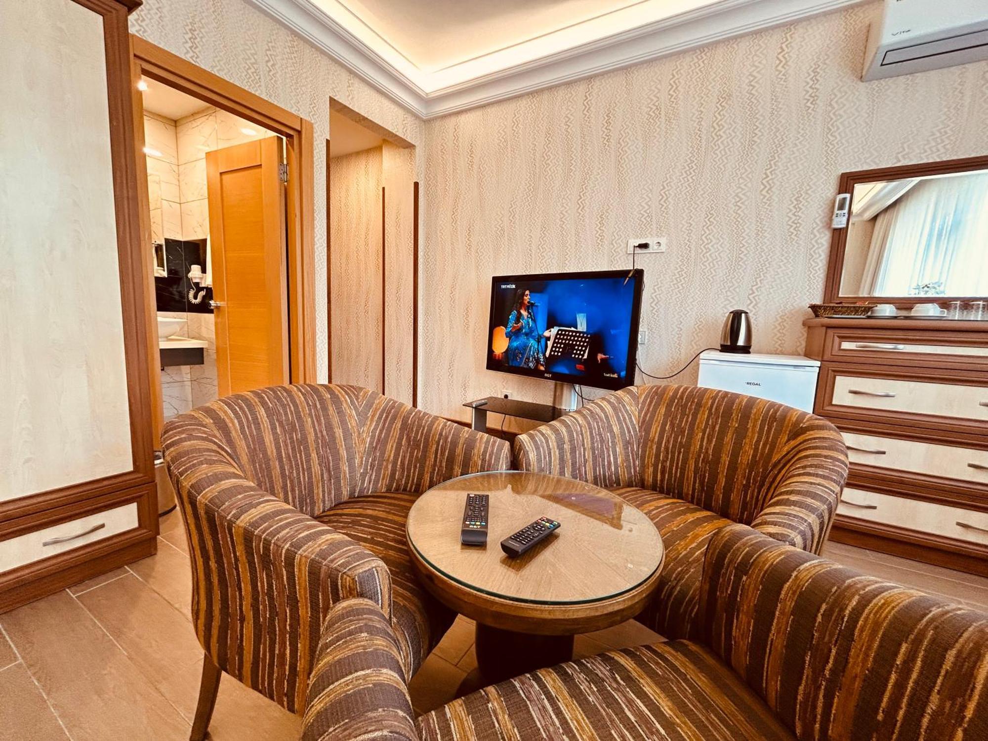 Lily Istanbul