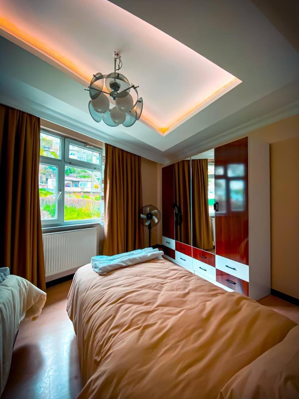 Eyuepsultan Abs Apartment