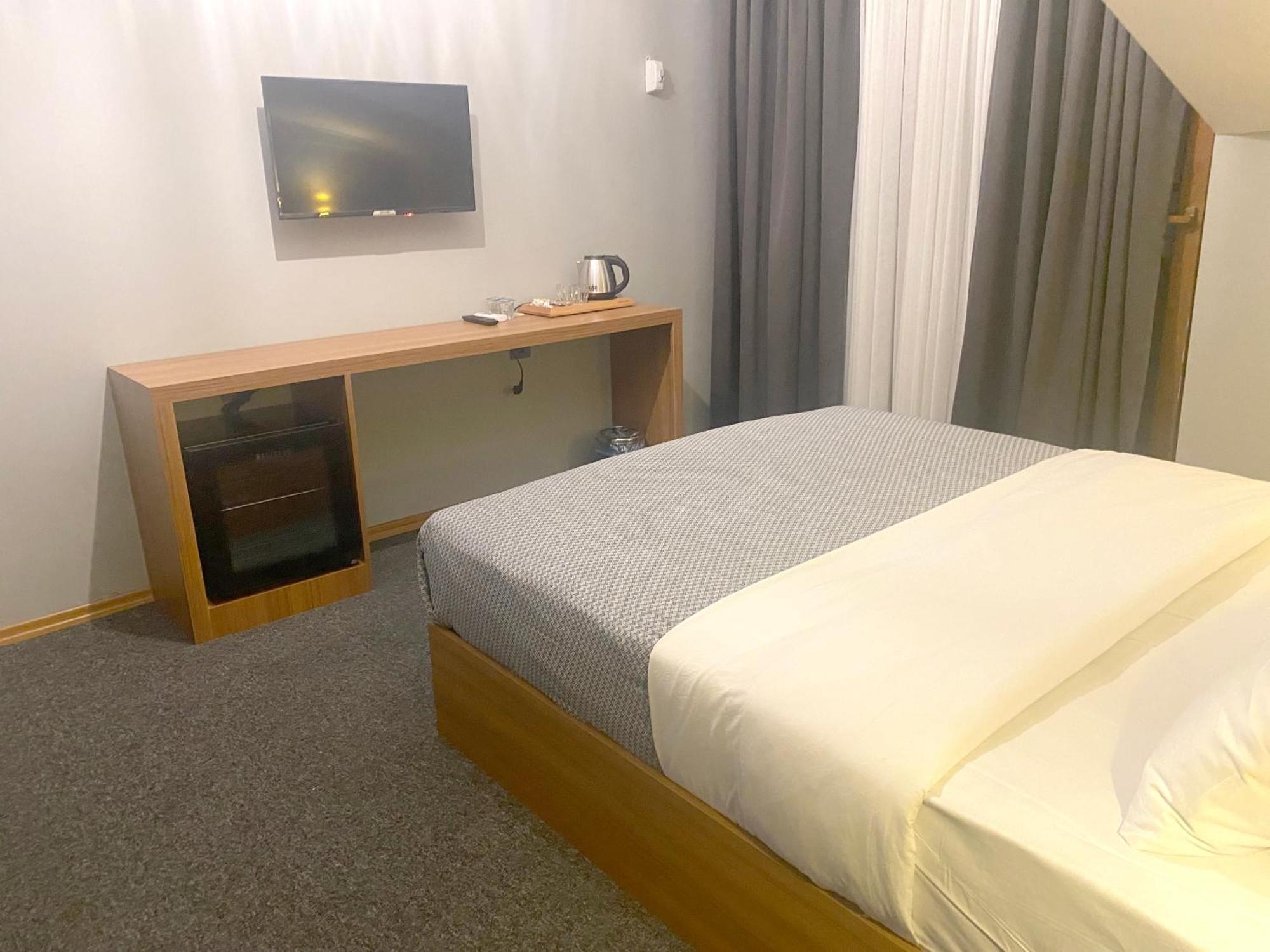 Apart Otel Rosse *