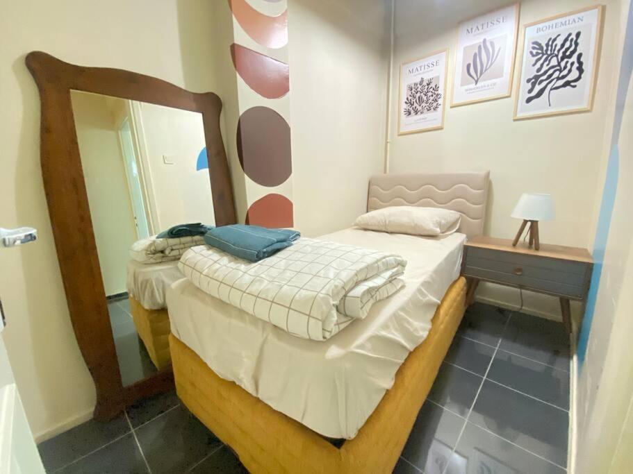 Comfy - Spacious Flat On The Kadikoey Seaside * Istanbul