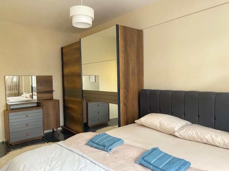 Comfy - Spacious Flat On The Kadikoey Seaside * İstanbul