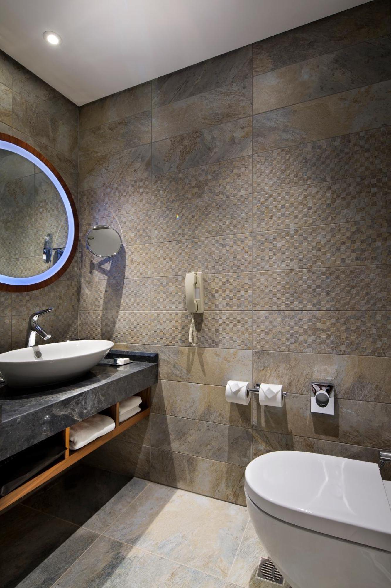 Hotel Doubletree By Hilton - Piyalepasa 5*