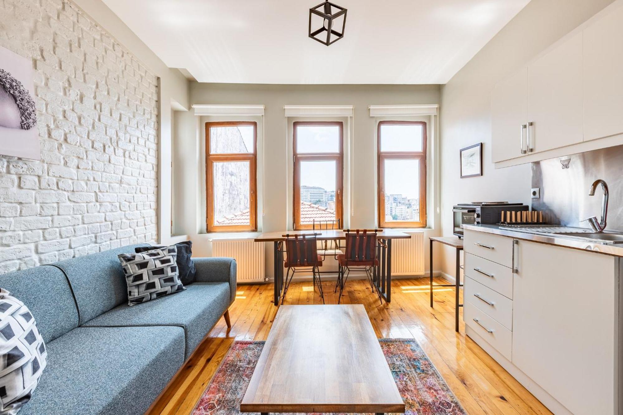 Pin Exclusive 1 Bd Taksim B4