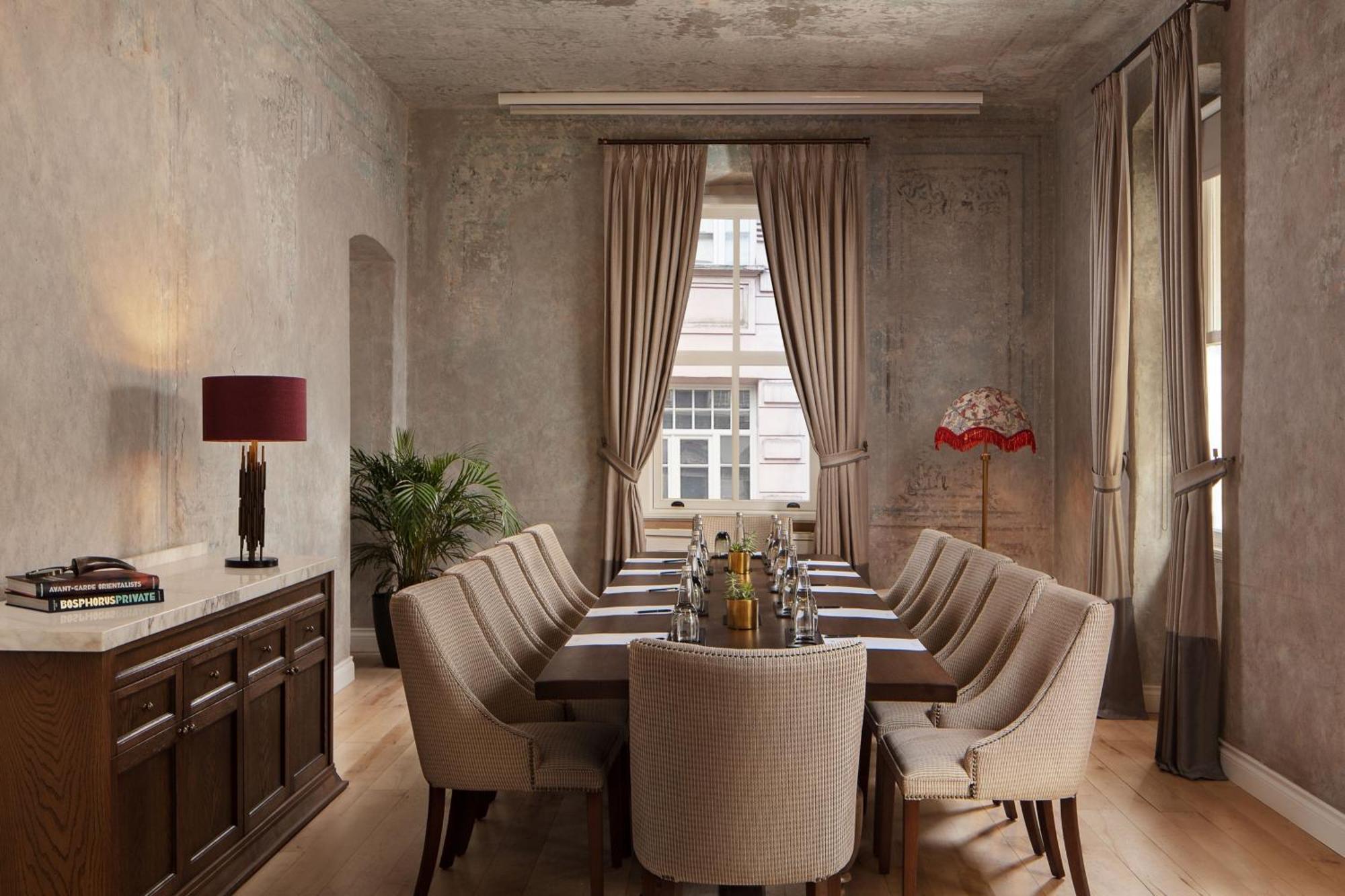 Adahan Decamondo Pera, Autograph Collection Istanbul