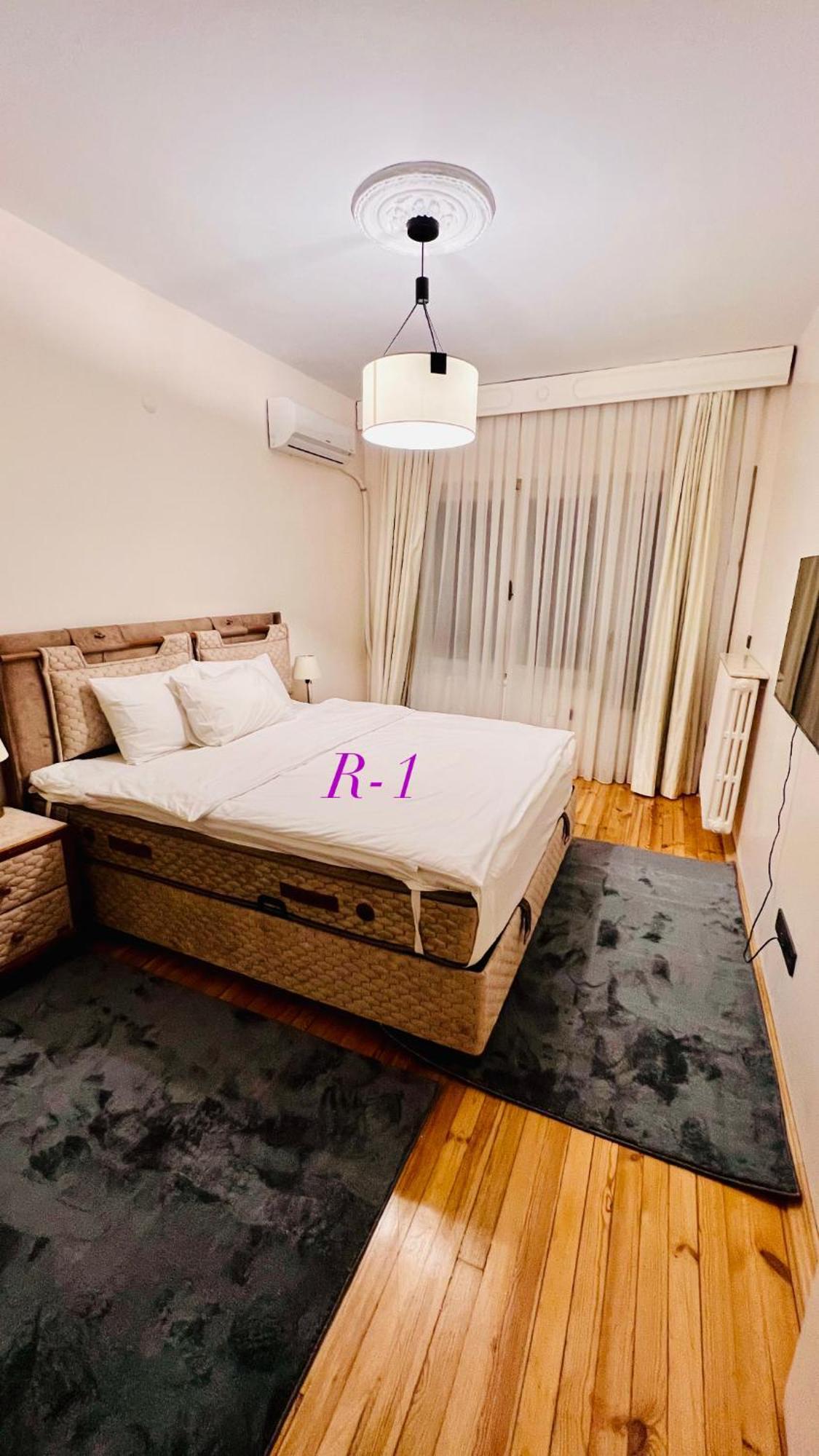 Apartment Of Cihangir Cozy Location,2 Bedrooms And An Elevator Istanbul