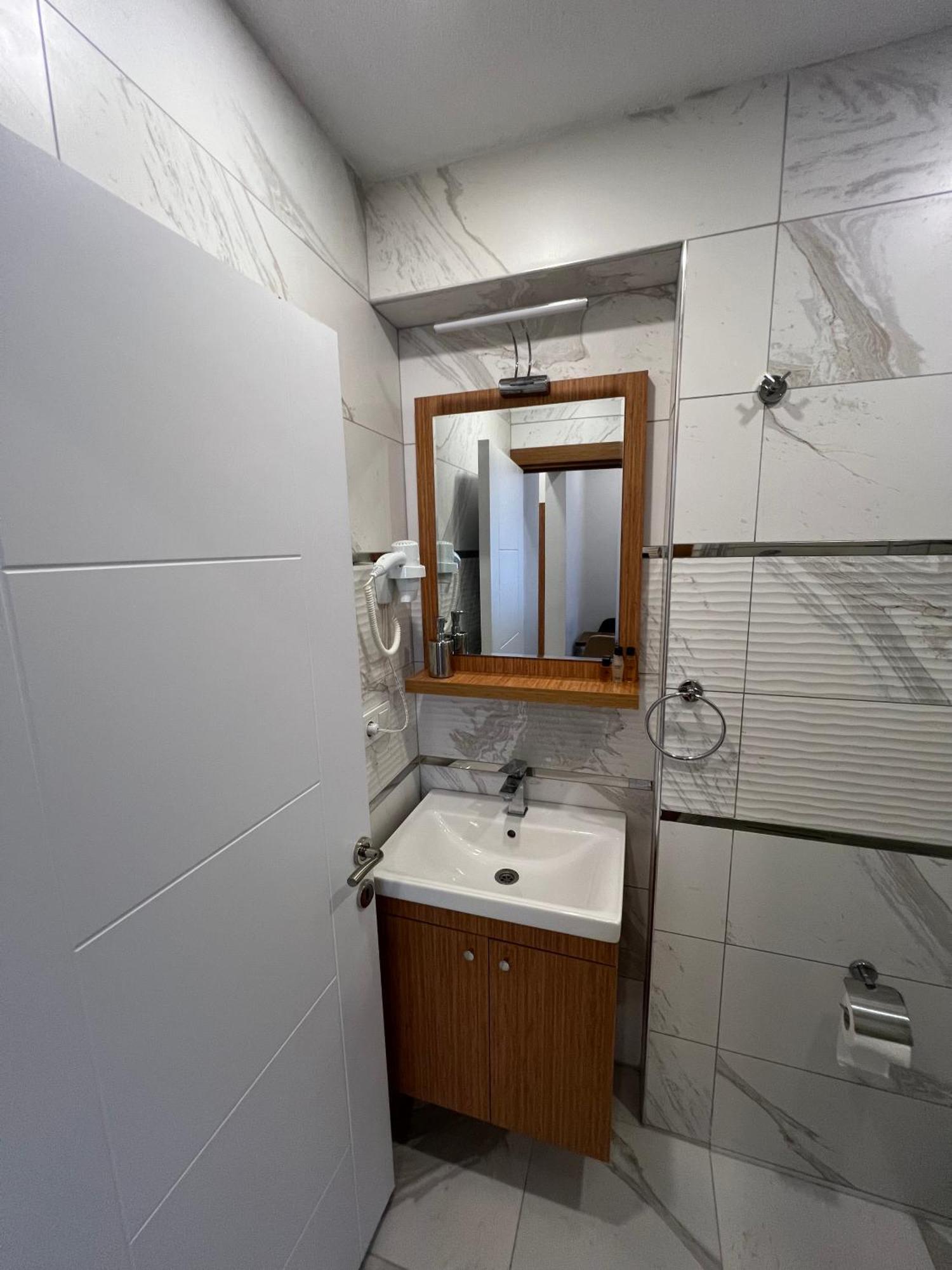 Apartment Serene Unit Near Taksim Squre #201