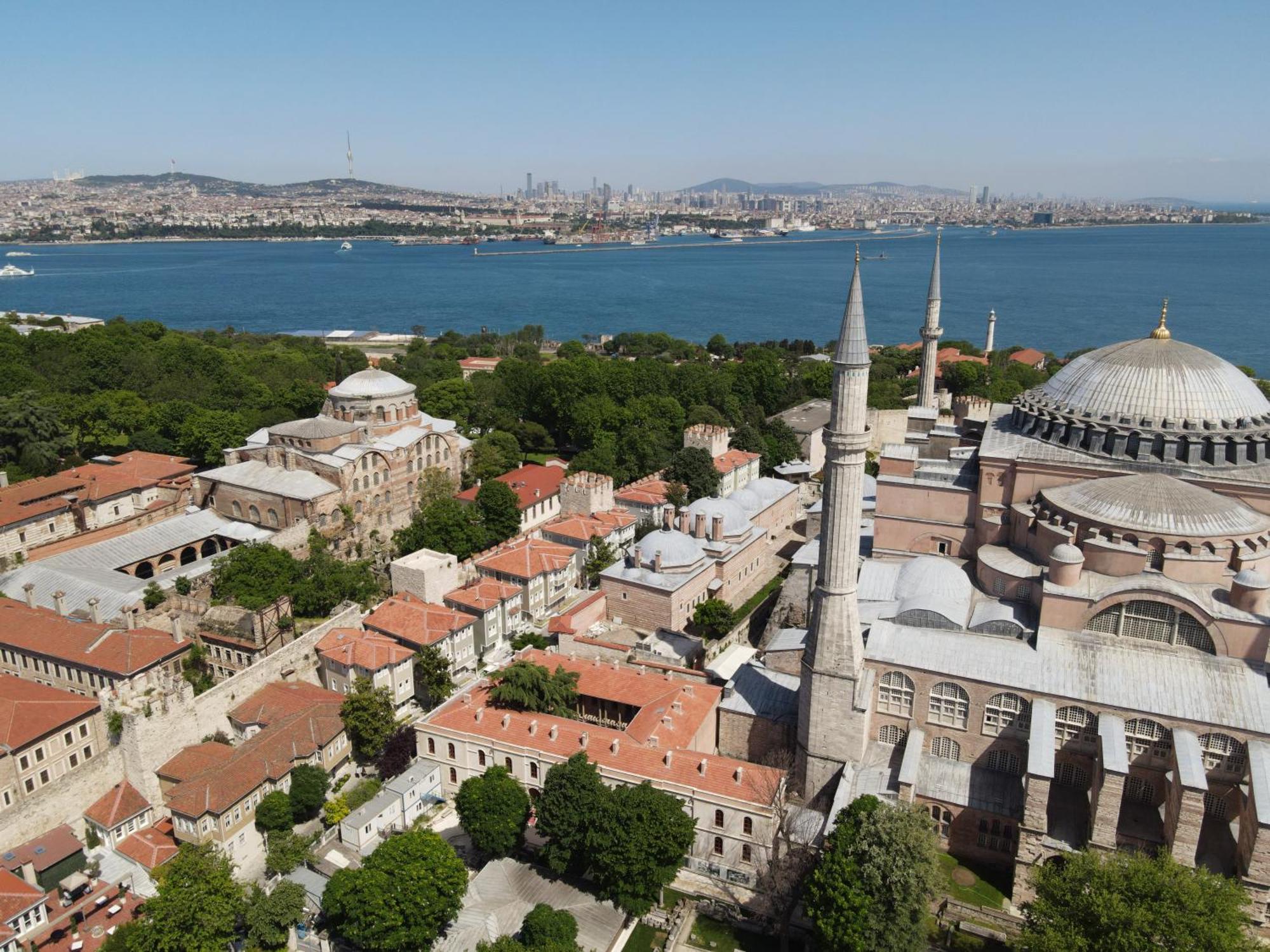 Hagia Sofia Mansions Istanbul, Curio Collection By Hilton Hotel