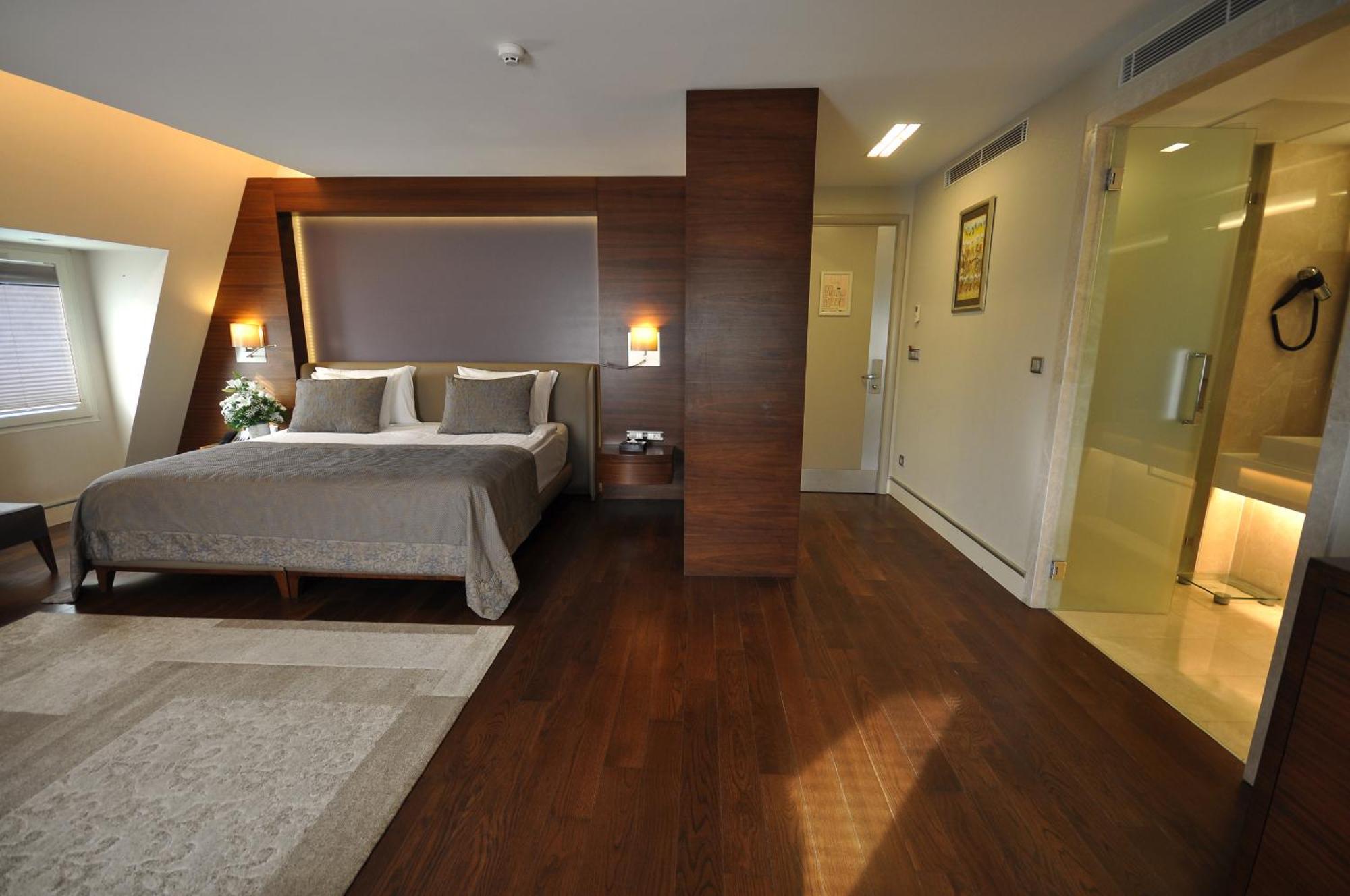 Levni & - Special Category Istanbul