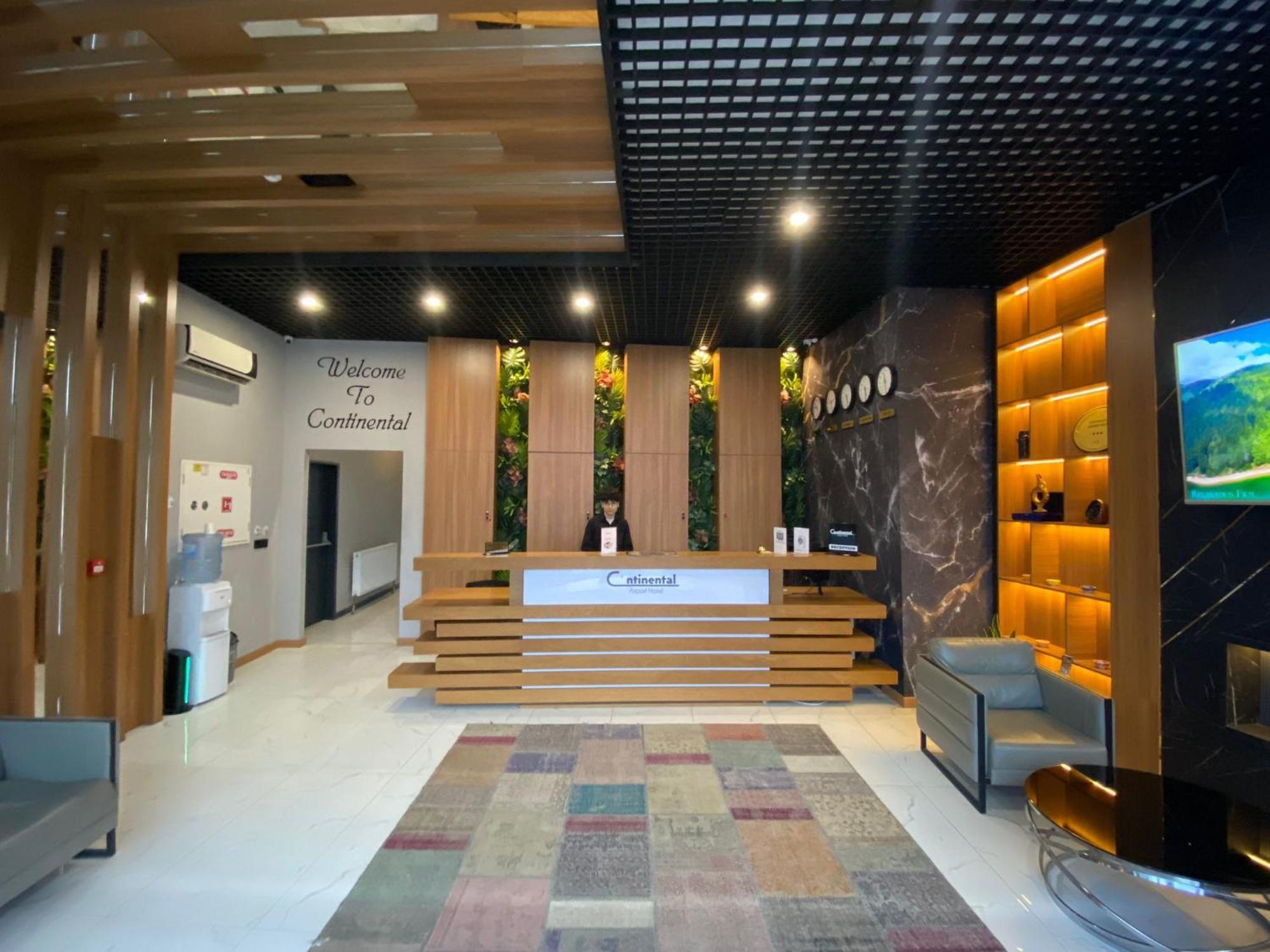 Hotel Continental Airport 3*
