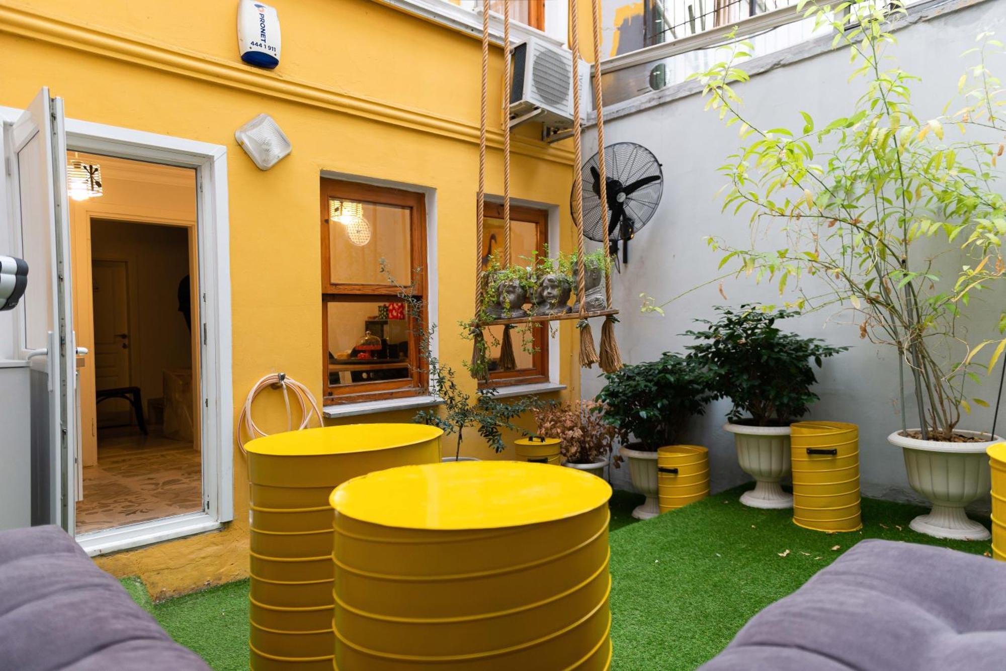 Pousada La Gardenia : 4br With Private Garden
