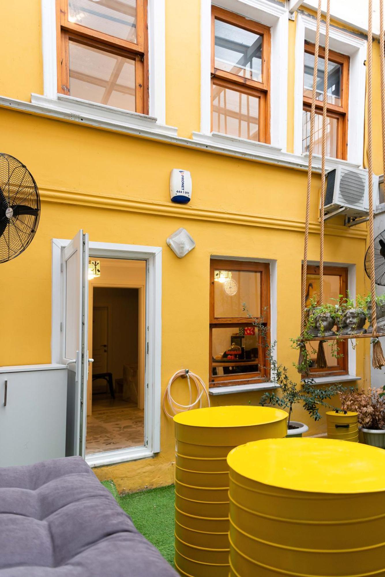 Pousada La Gardenia : 4br With Private Garden