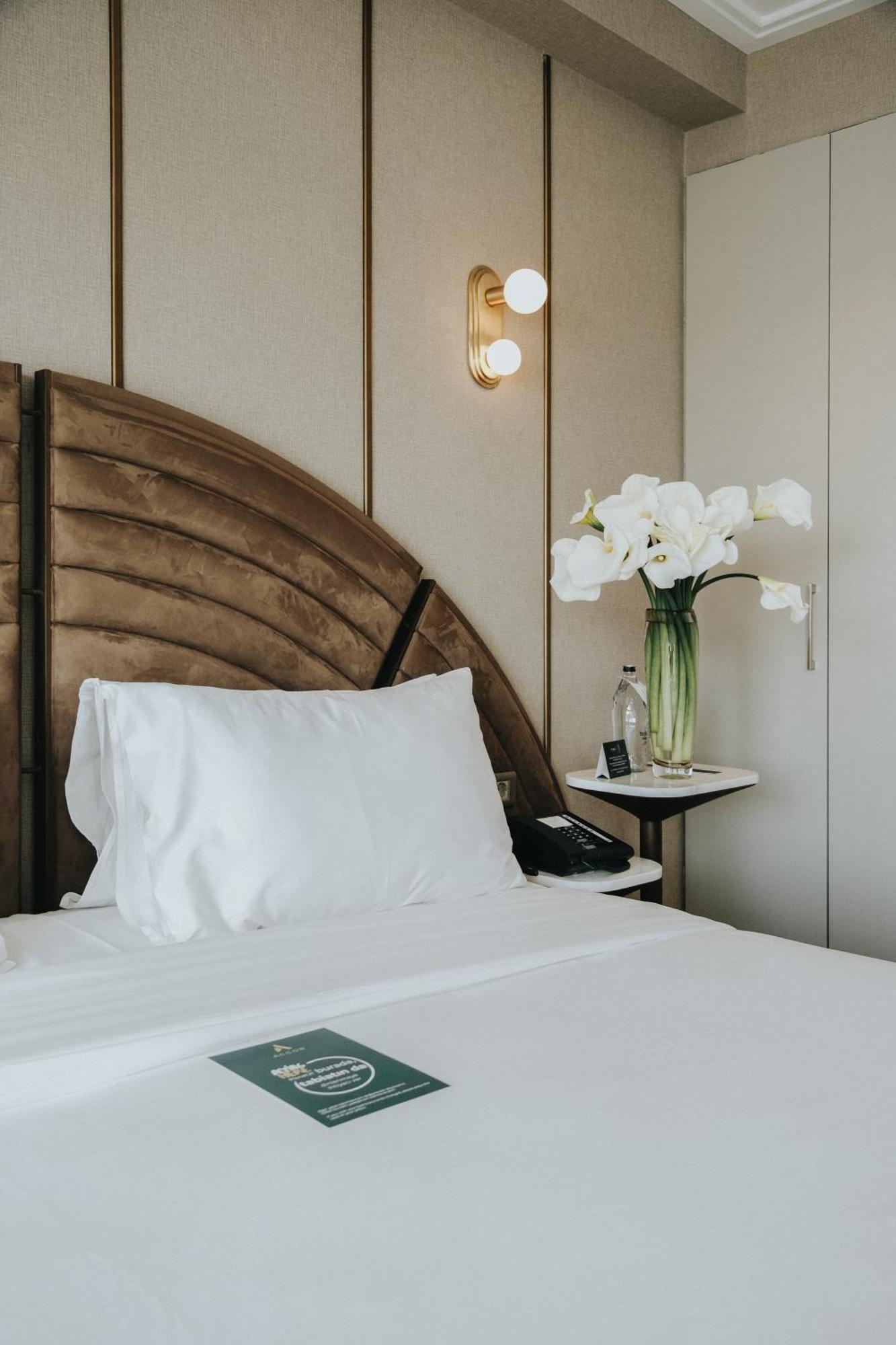 The Artisan Mgallery Hotel