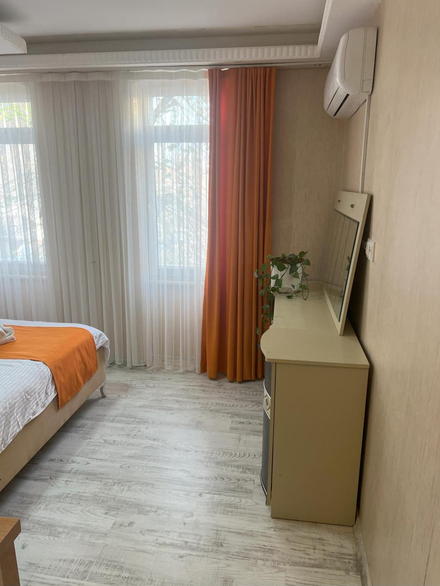 Aura Aparthotel
