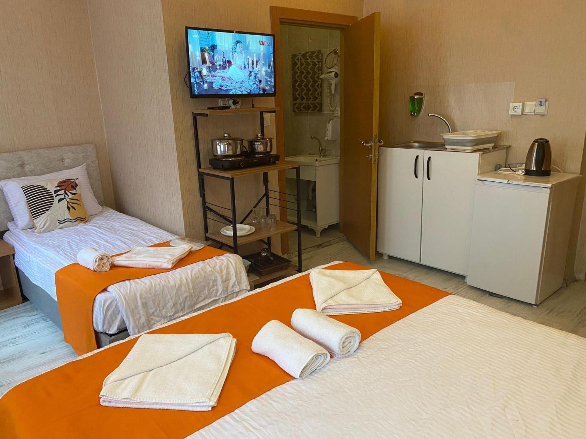Aura Aparthotel