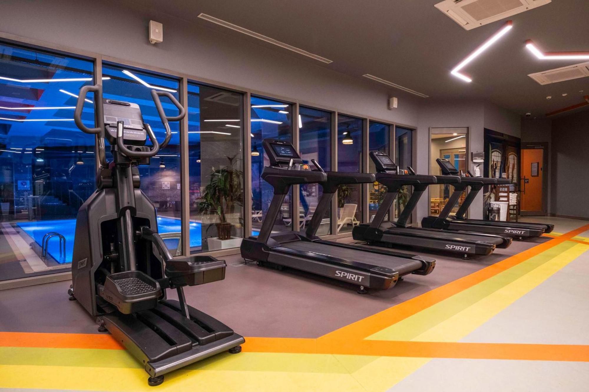 Radisson Residences Vadistanbul Hotel 4*