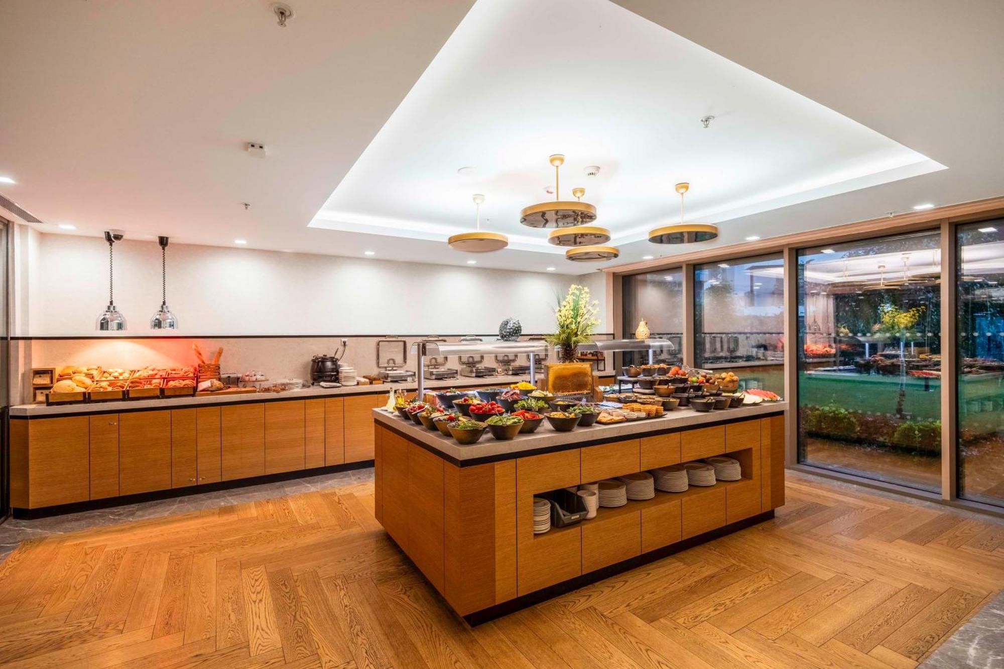 Hotel Radisson Residences Vadistanbul