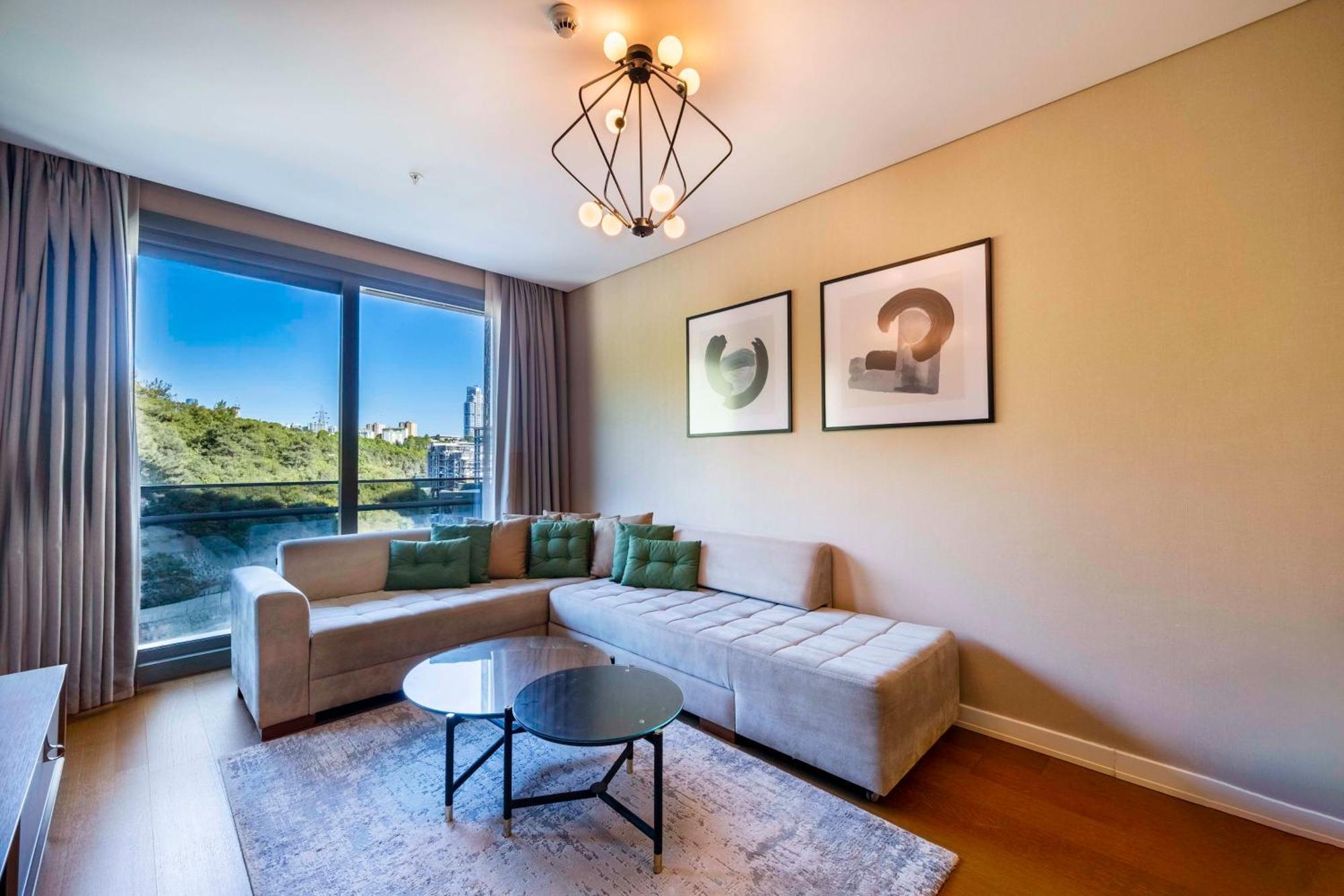 Radisson Residences Vadistanbul Hotel