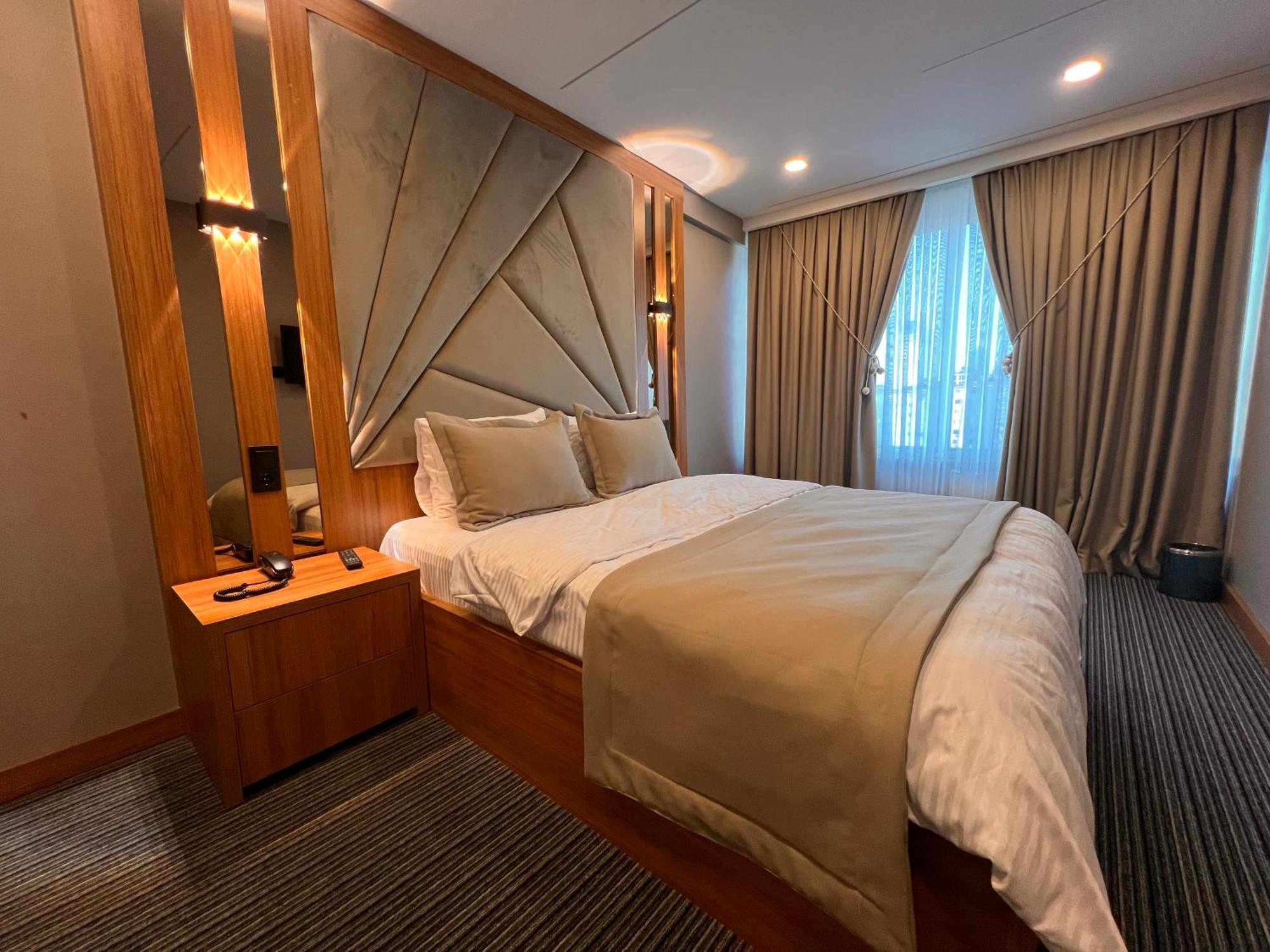 Vipinnhotels Hotel