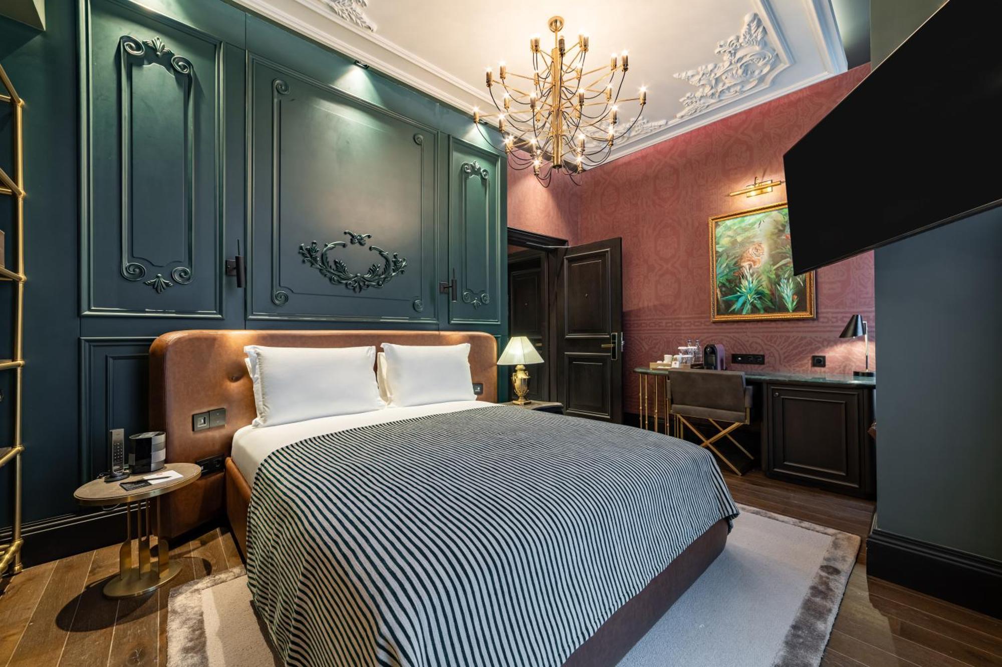Orient Occident Istanbul, Autograph Collection * Istanbul