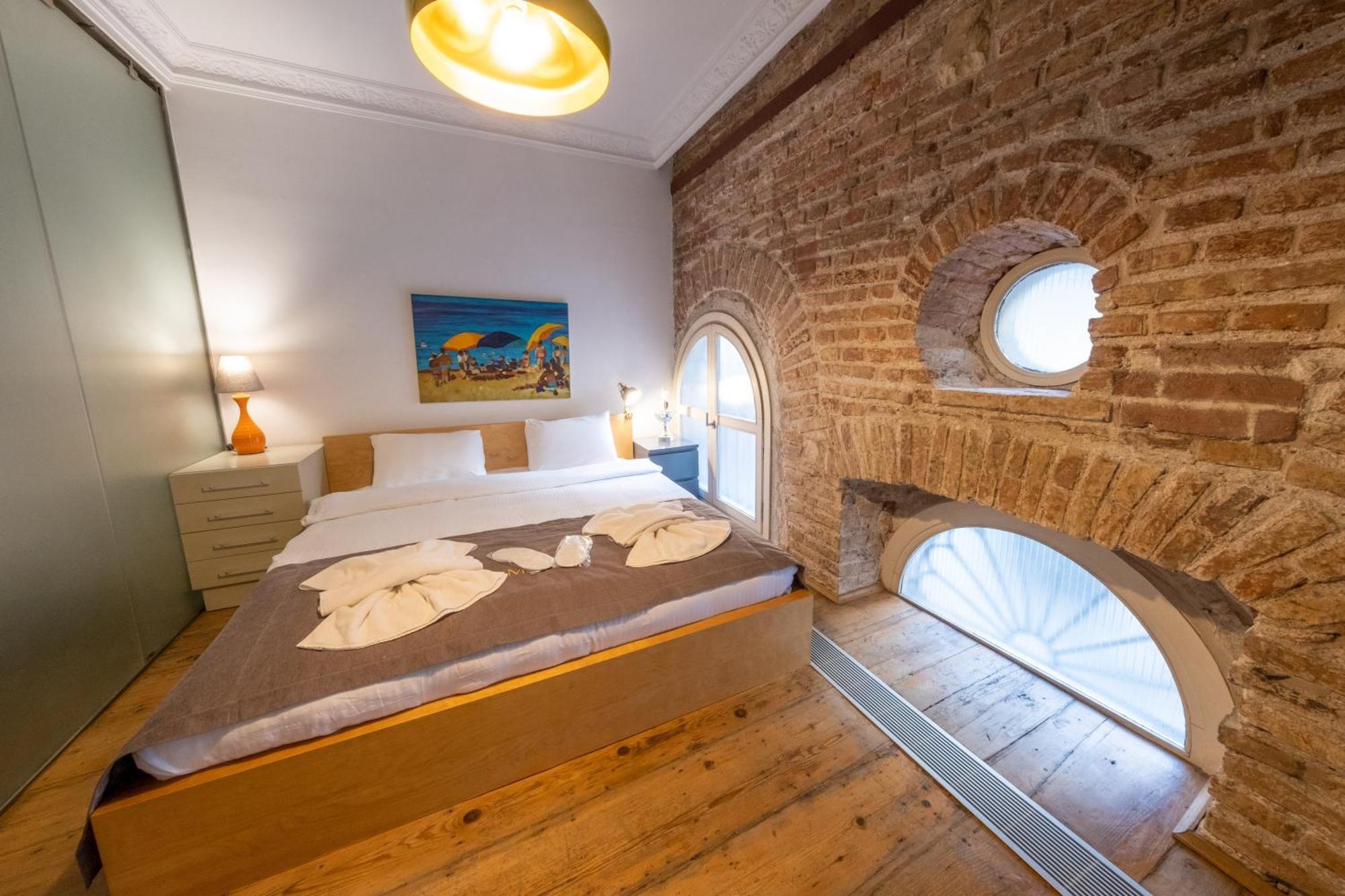 The Riviera Loft : Lovely 1br W/ Stunning Terrace Apartment Istanbul